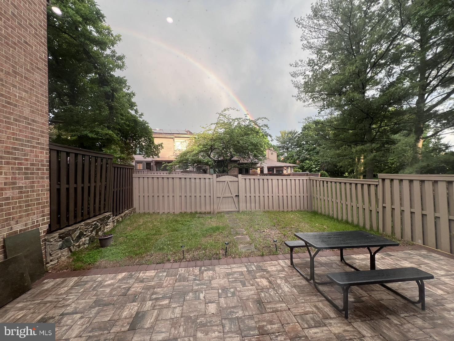 STRATHMORE PLACE - Residential Lease