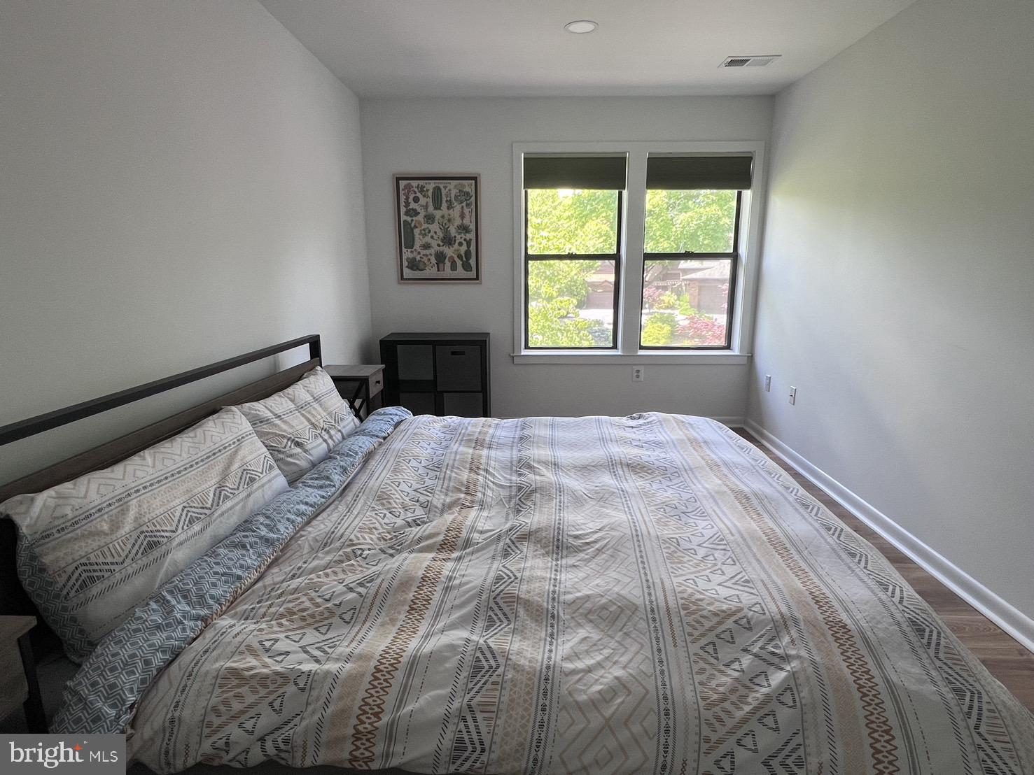 STRATHMORE PLACE - Residential Lease