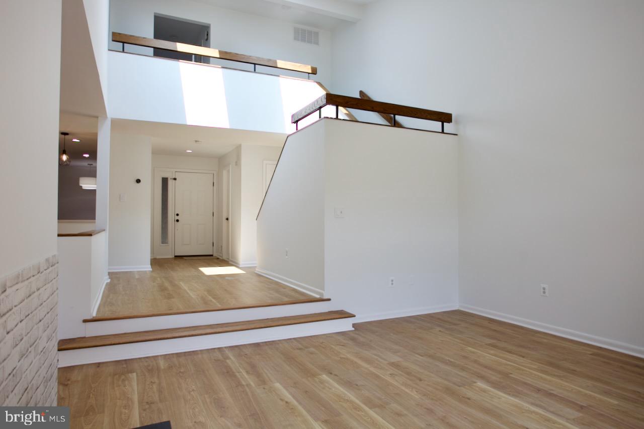 STRATHMORE PLACE - Residential Lease