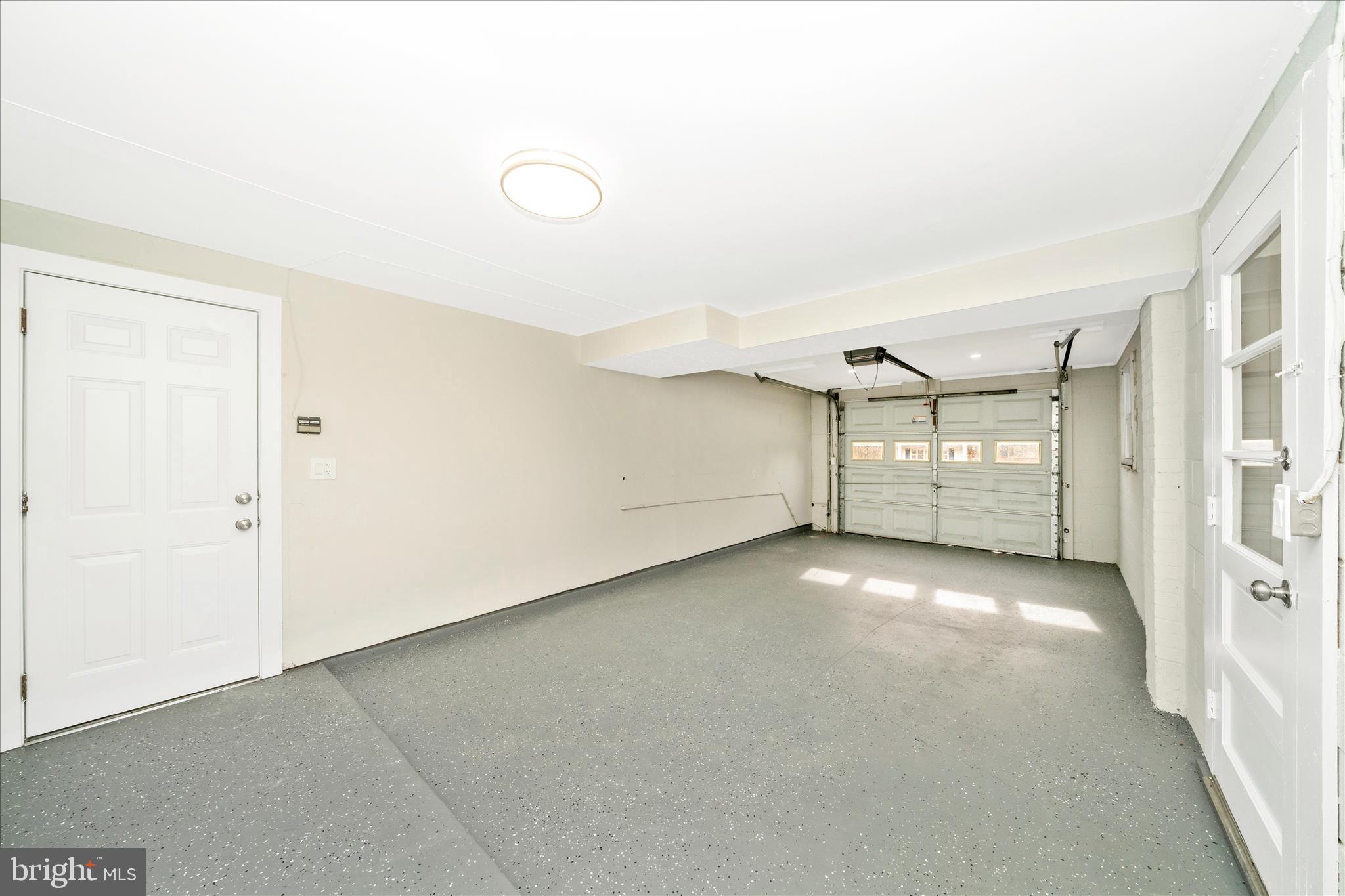 WOODBERRY FOREST - Residential