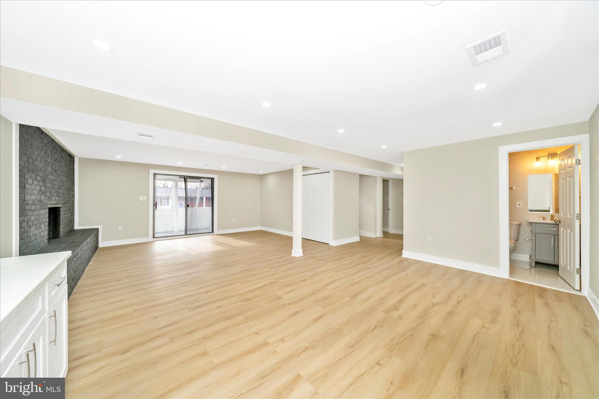 WOODBERRY FOREST - Residential