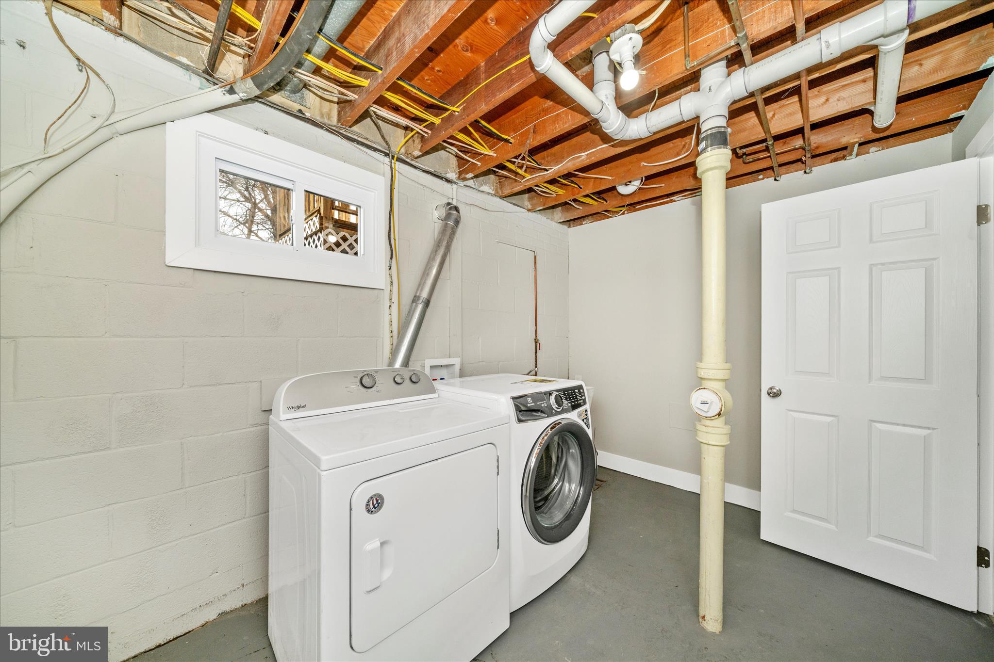 WOODBERRY FOREST - Residential