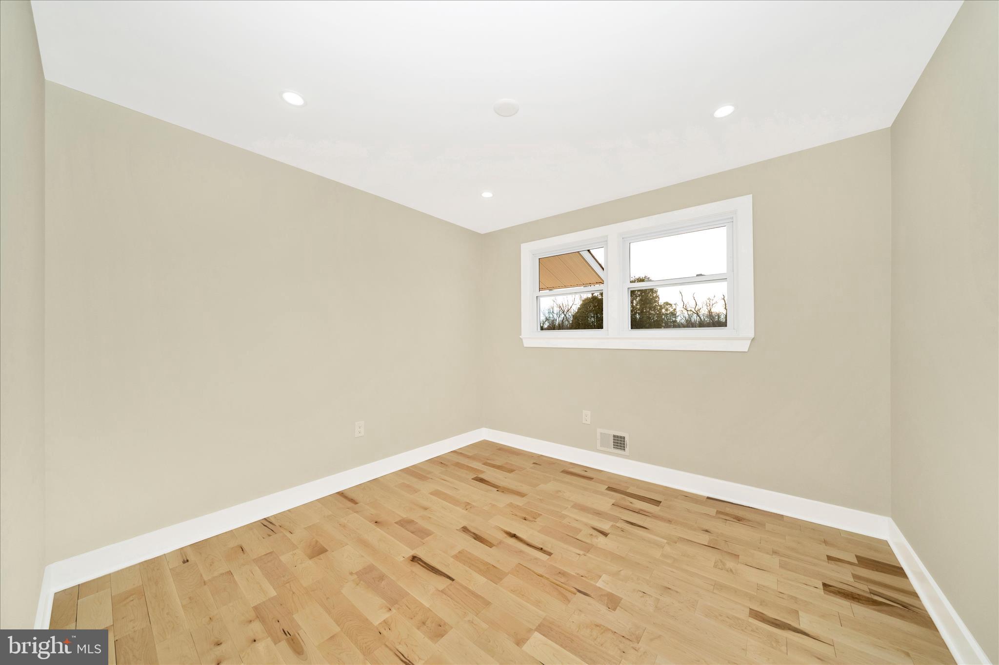 WOODBERRY FOREST - Residential