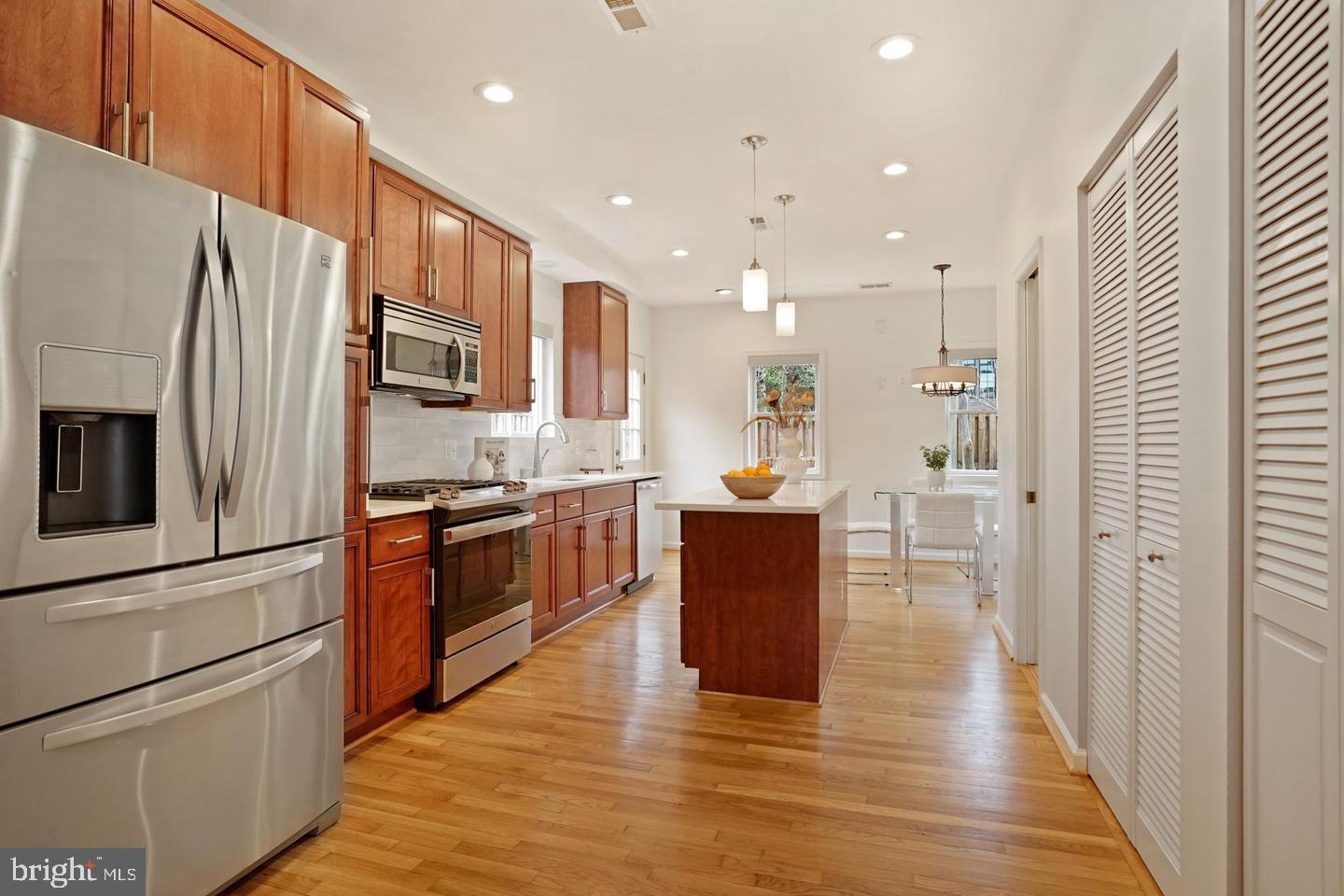 TRUXTON CIRCLE - Residential Lease