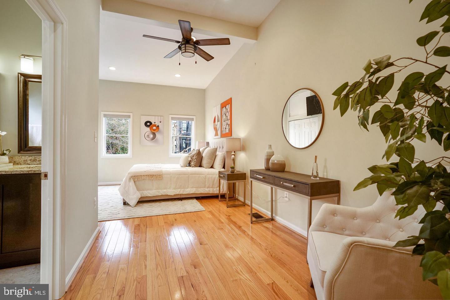 TRUXTON CIRCLE - Residential Lease