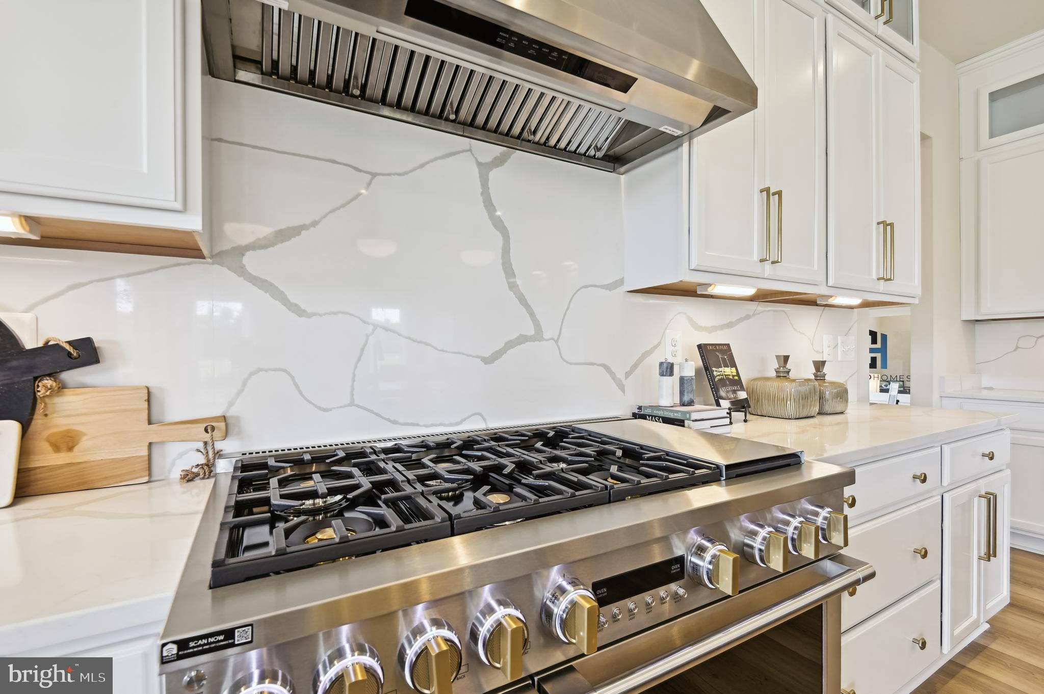 PIKESVILLE - Residential