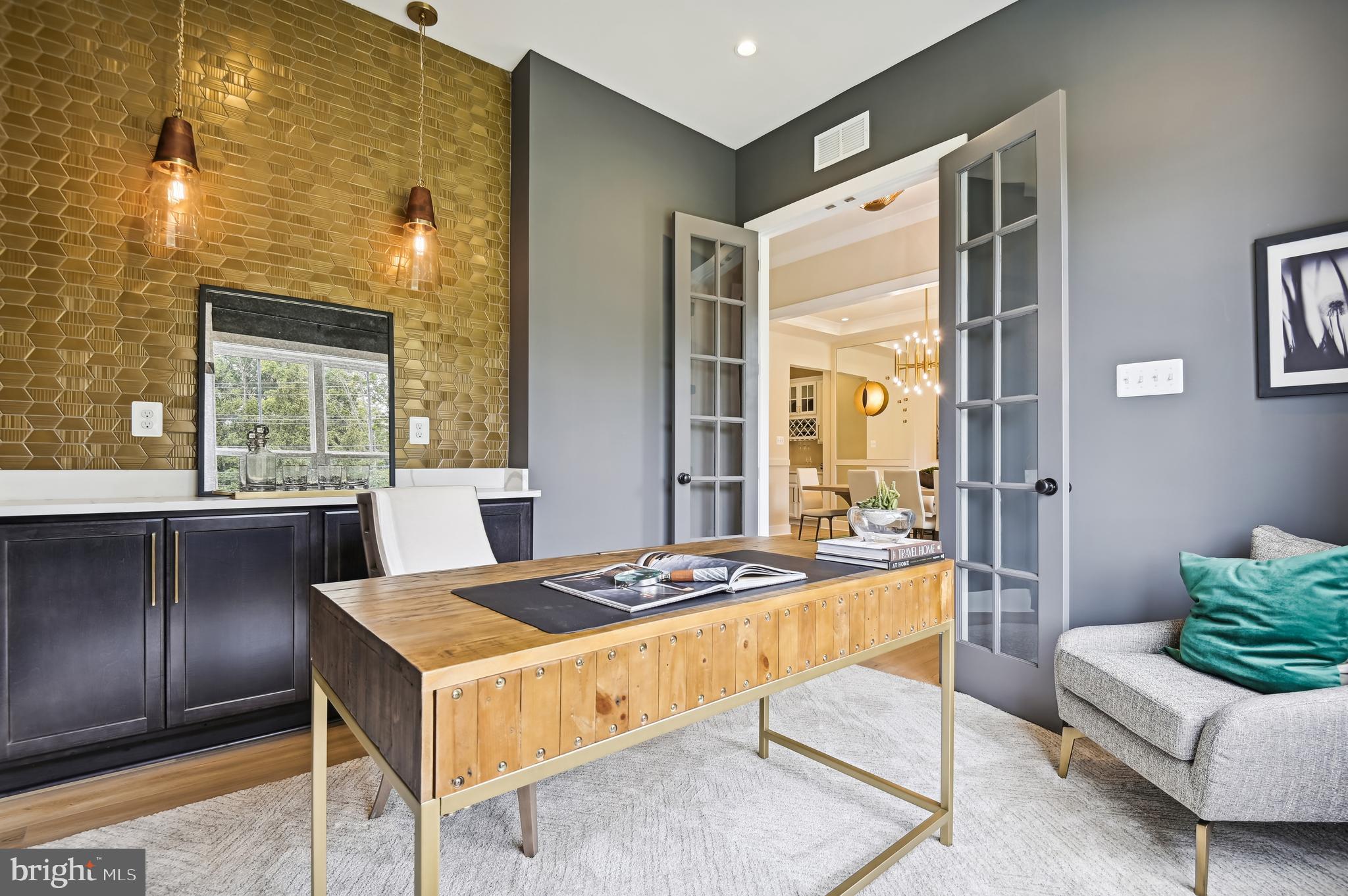 PIKESVILLE - Residential