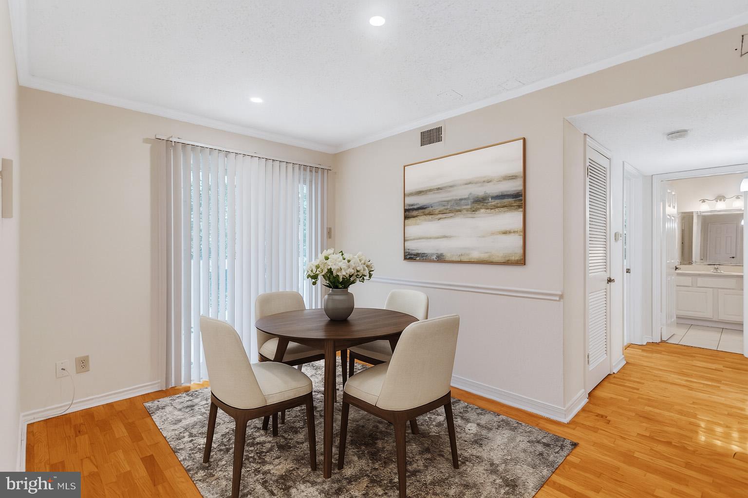 1541 LINCOLN WAY 201A