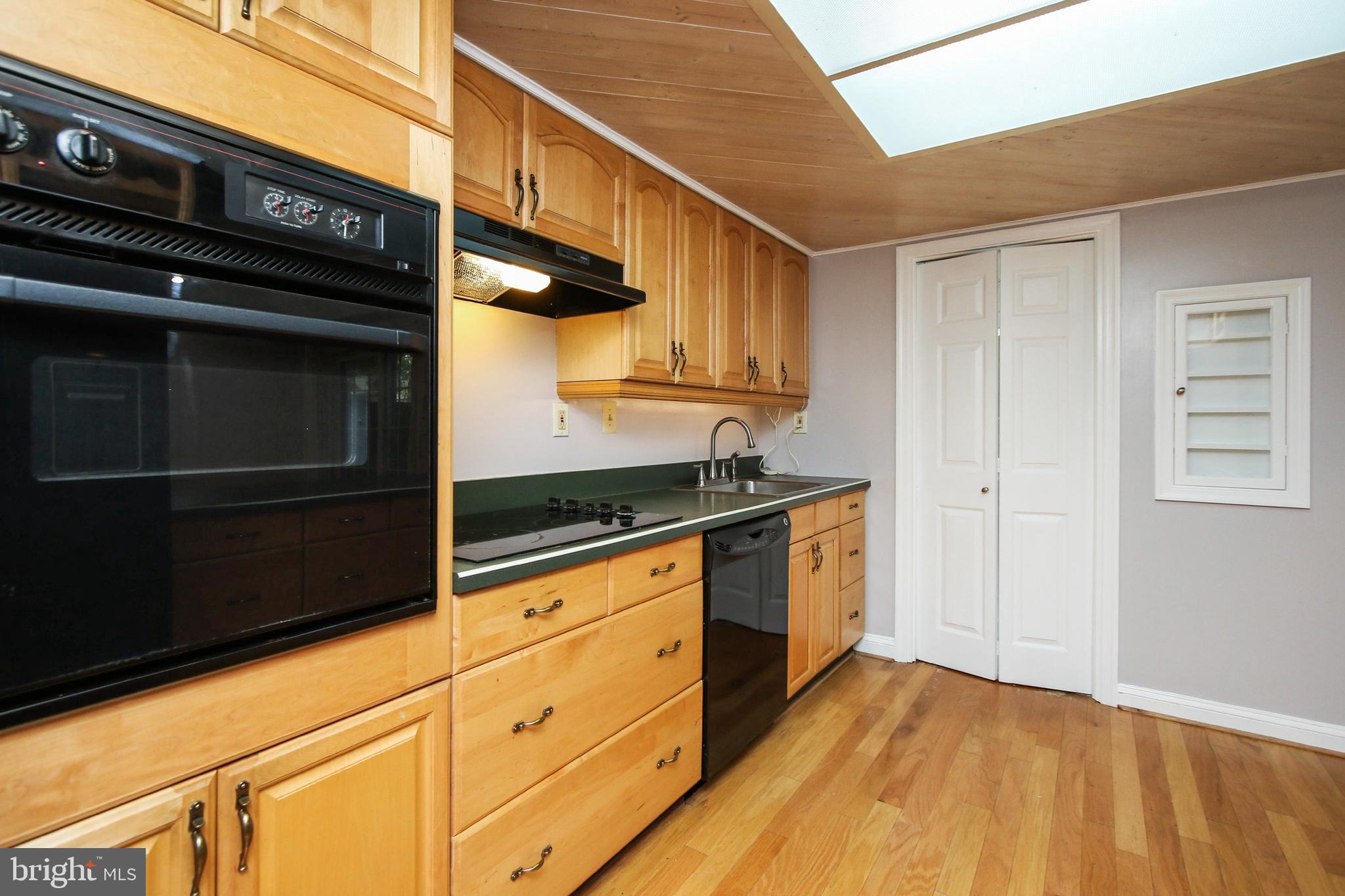 CROFTON TOWNE - Residential