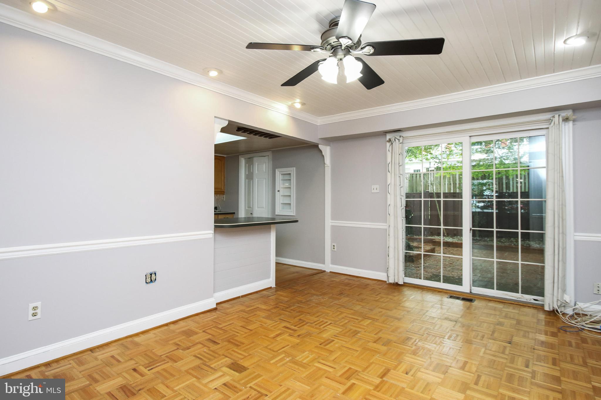 CROFTON TOWNE - Residential