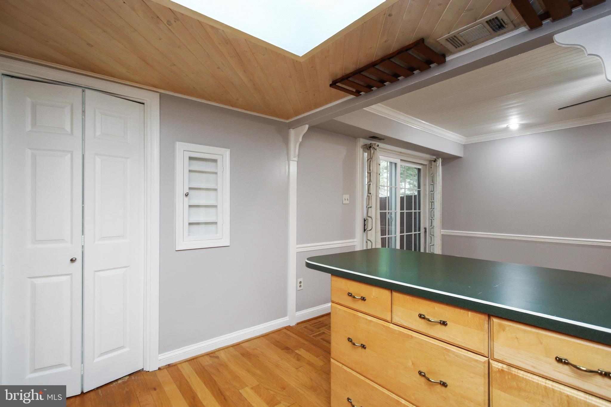 CROFTON TOWNE - Residential