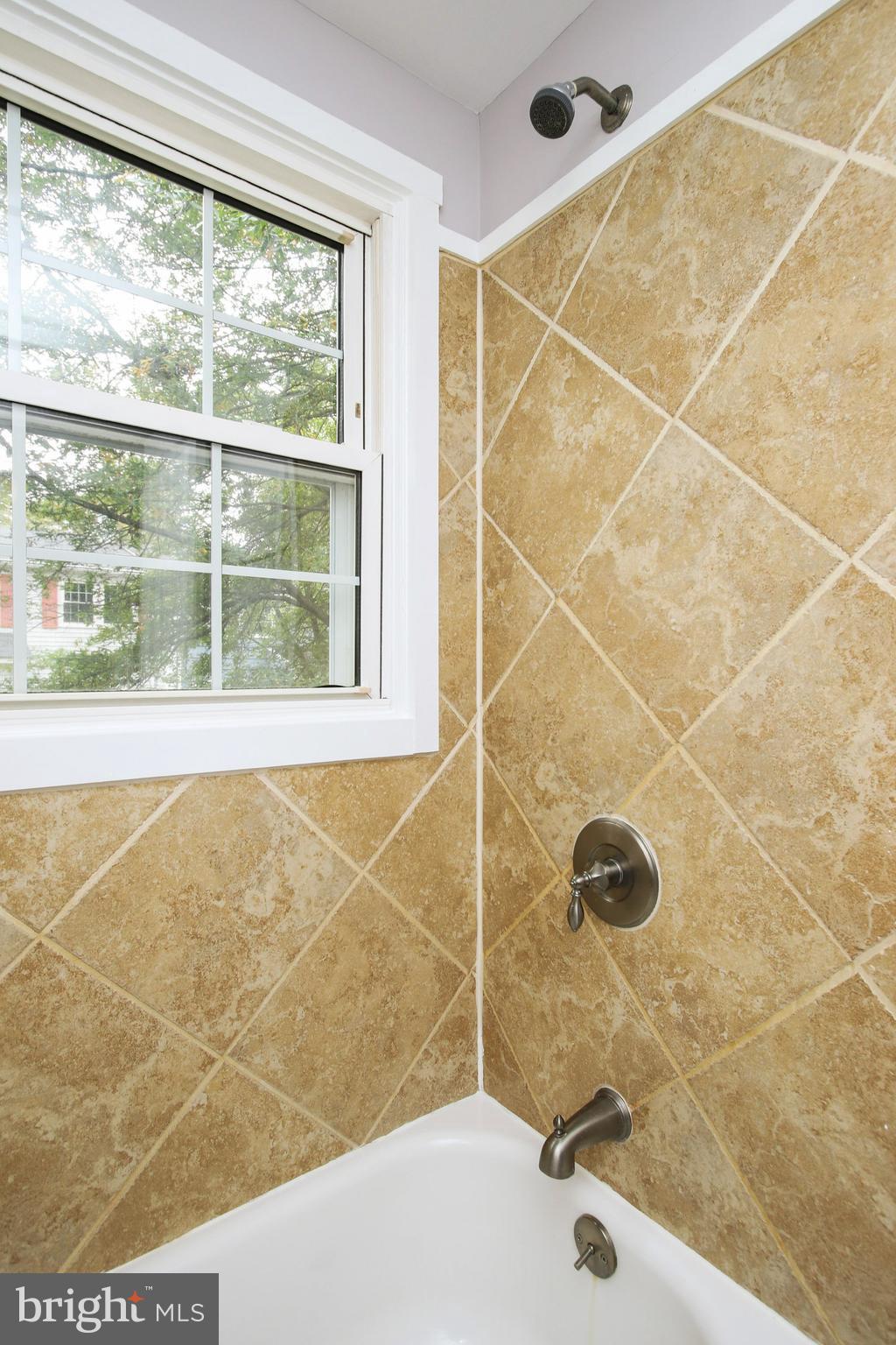 CROFTON TOWNE - Residential