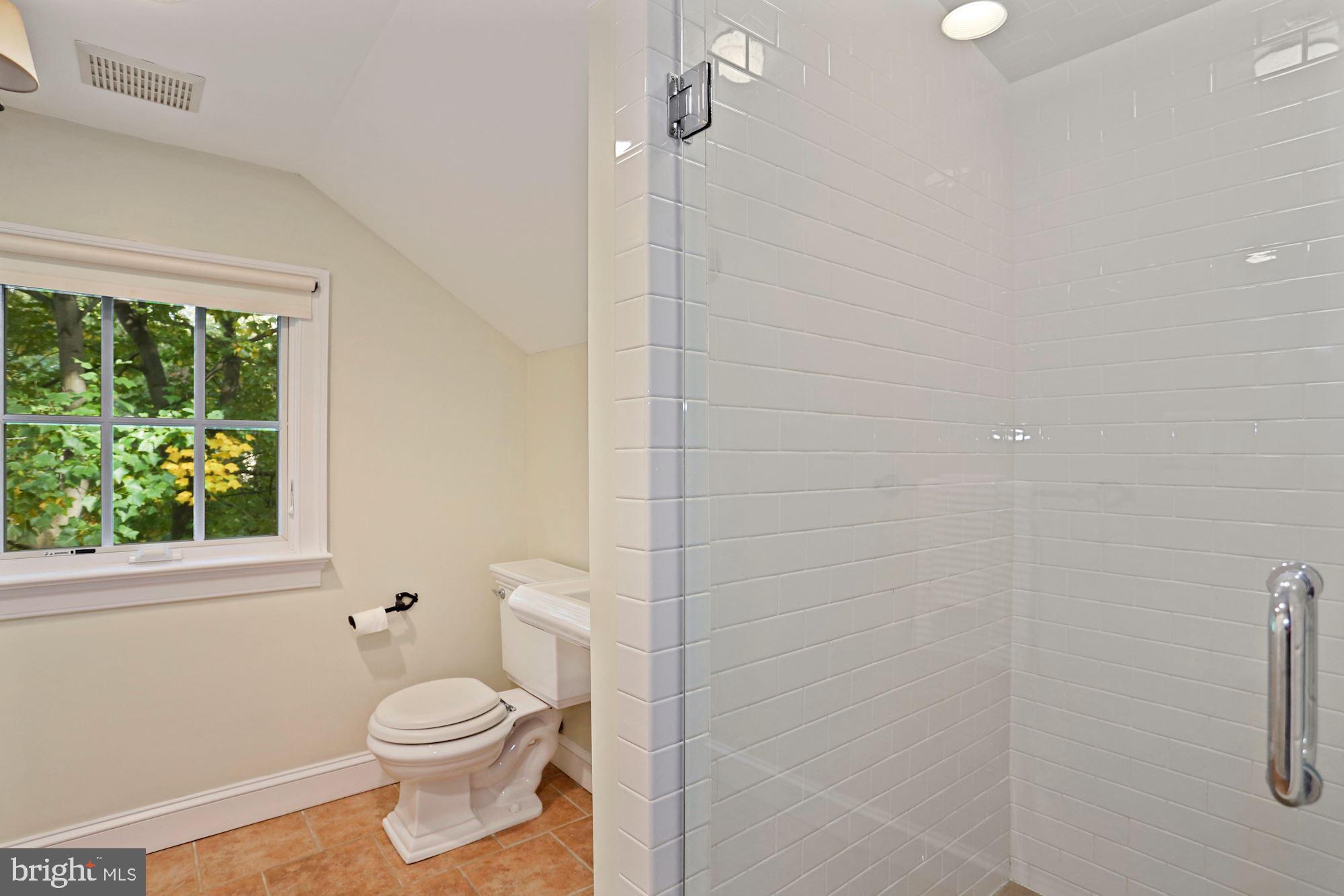 COUNTRY CLUB HILLS - Residential