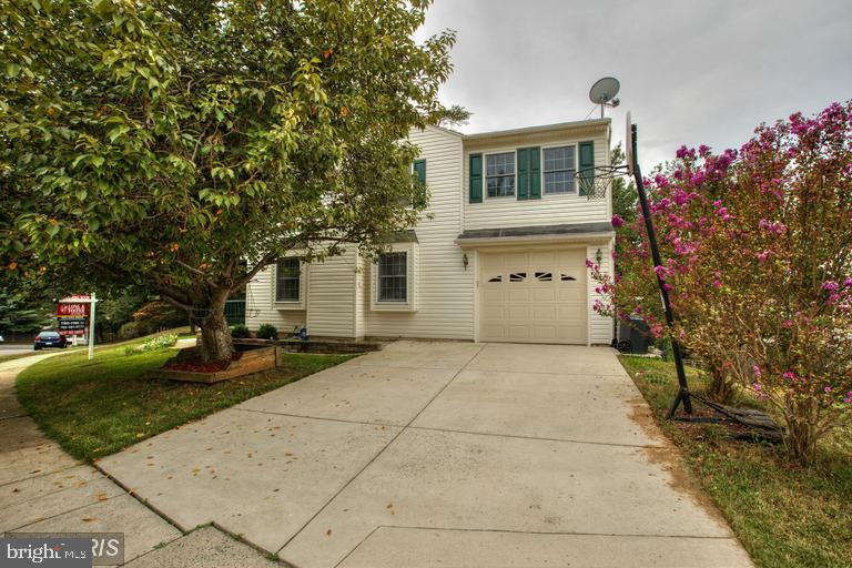 WAVERLY WEST - Residential Lease