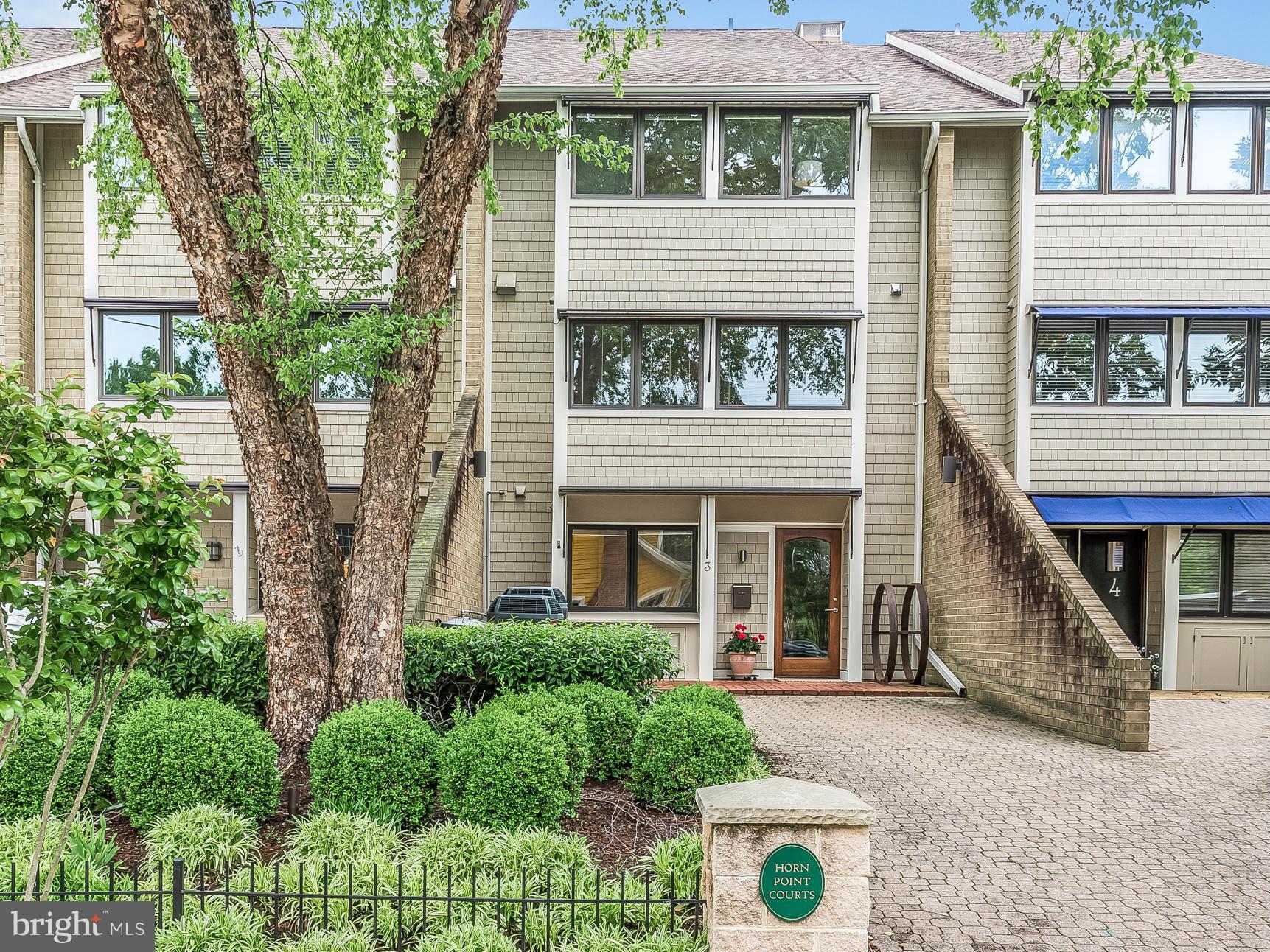 HORN POINT - Residential