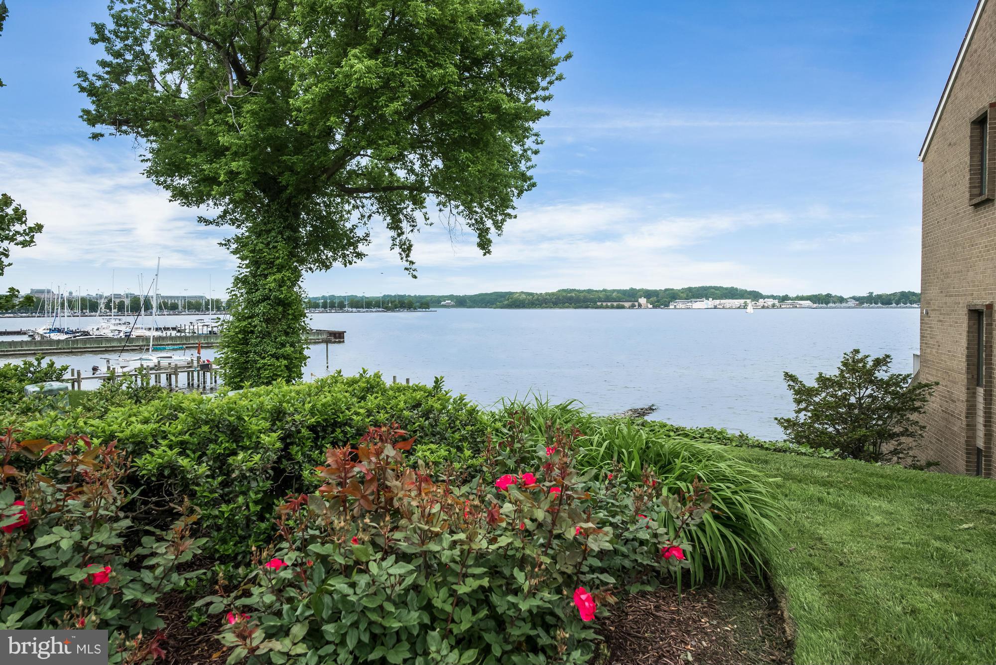 HORN POINT - Residential