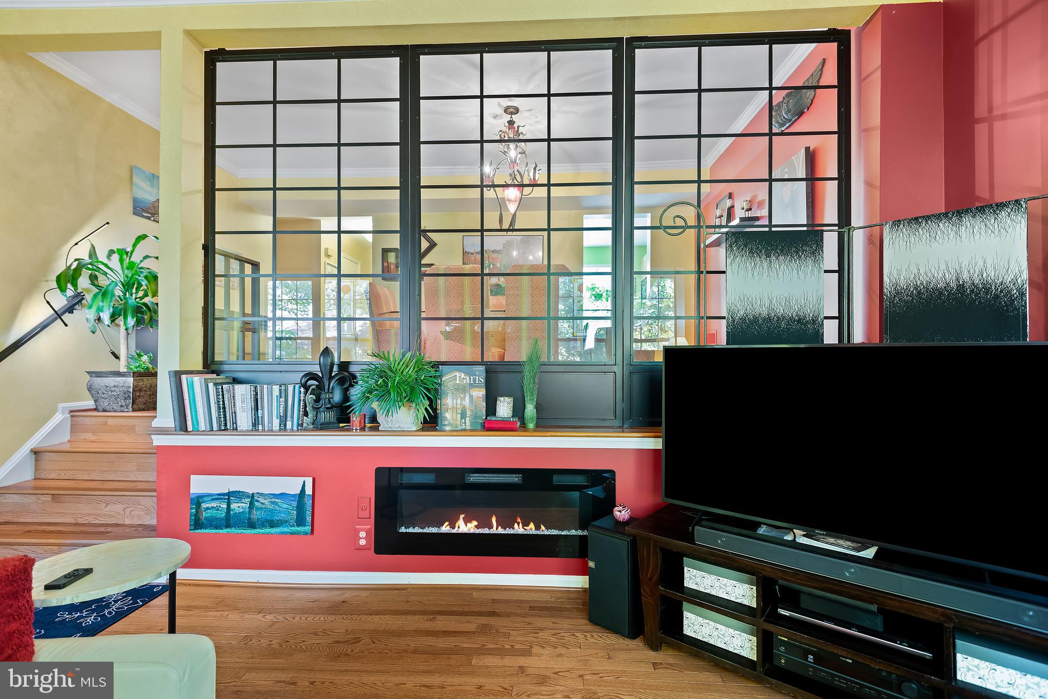 SHADY GROVE VILLAGE - Residential