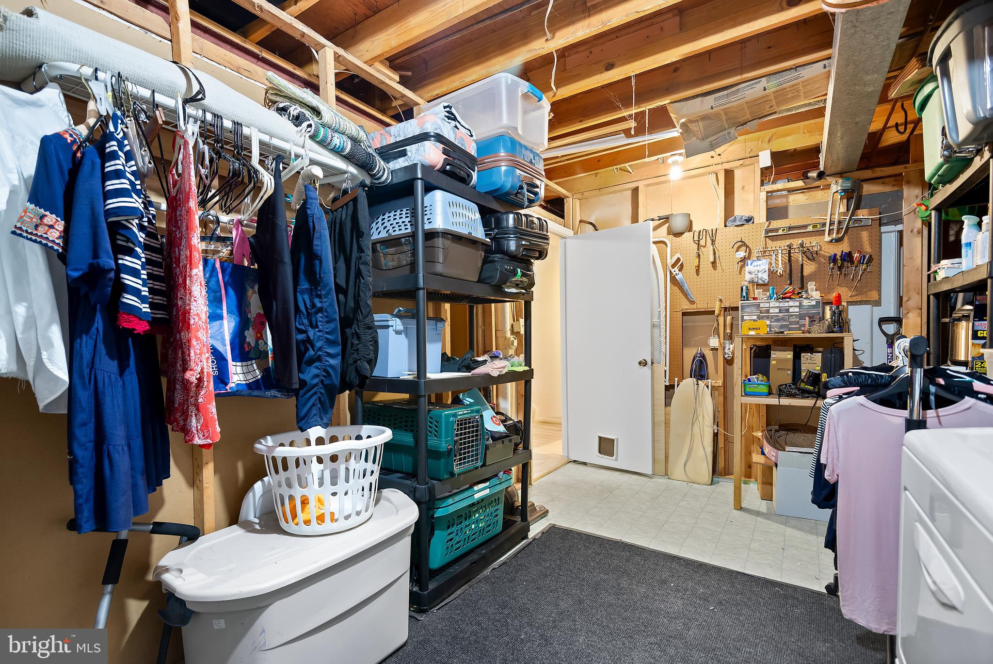 SHADY GROVE VILLAGE - Residential