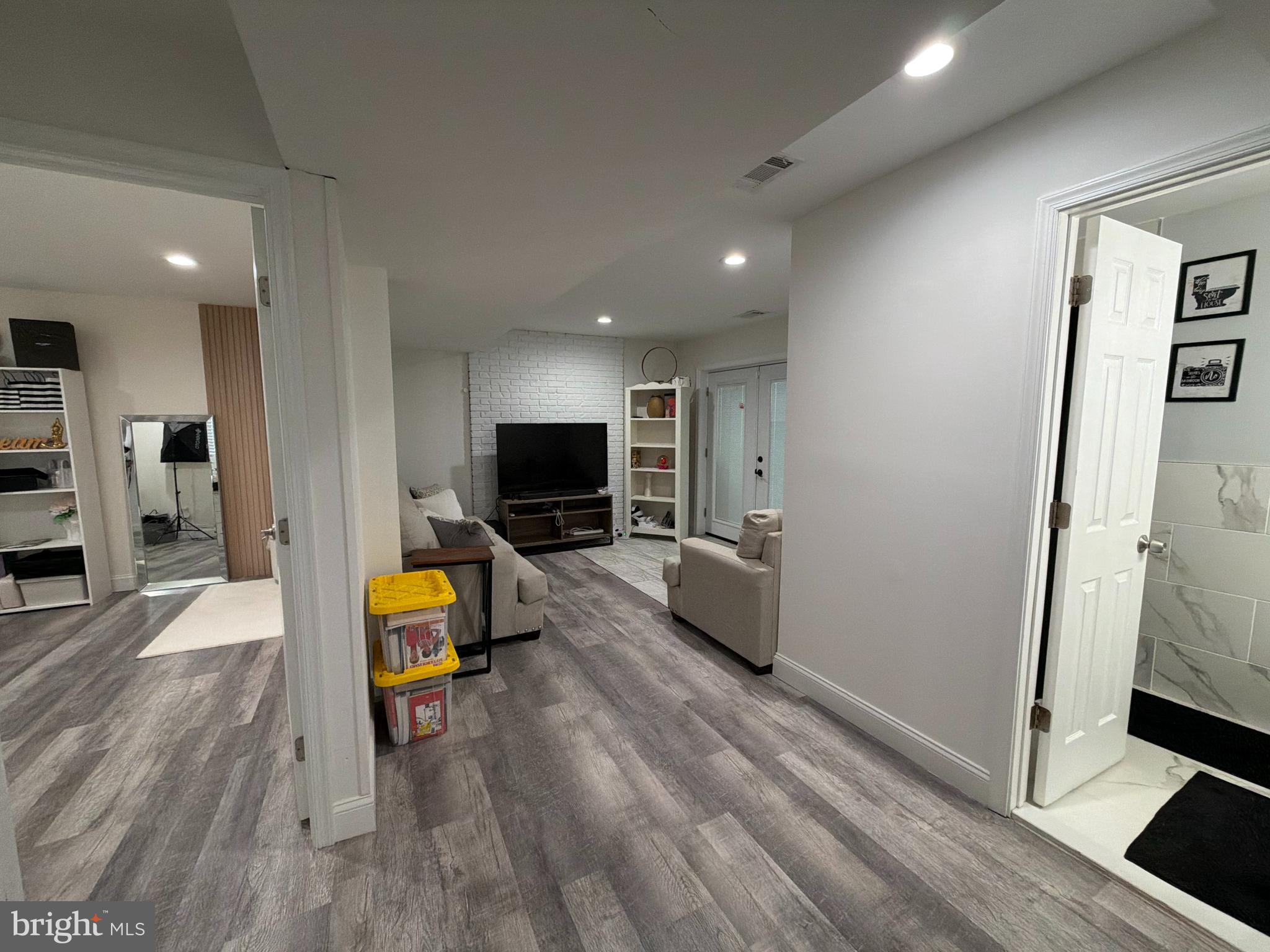 KENT ISLAND ESTATES - Residential