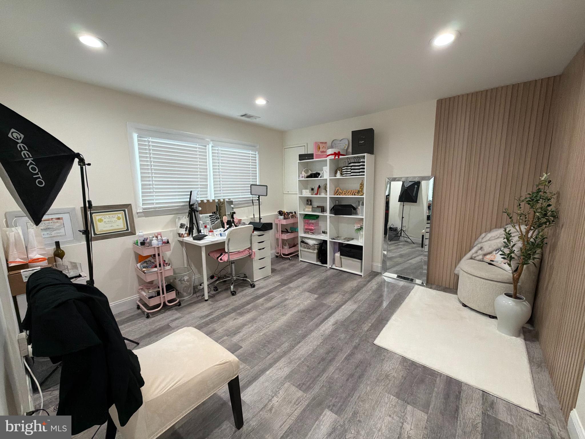 KENT ISLAND ESTATES - Residential