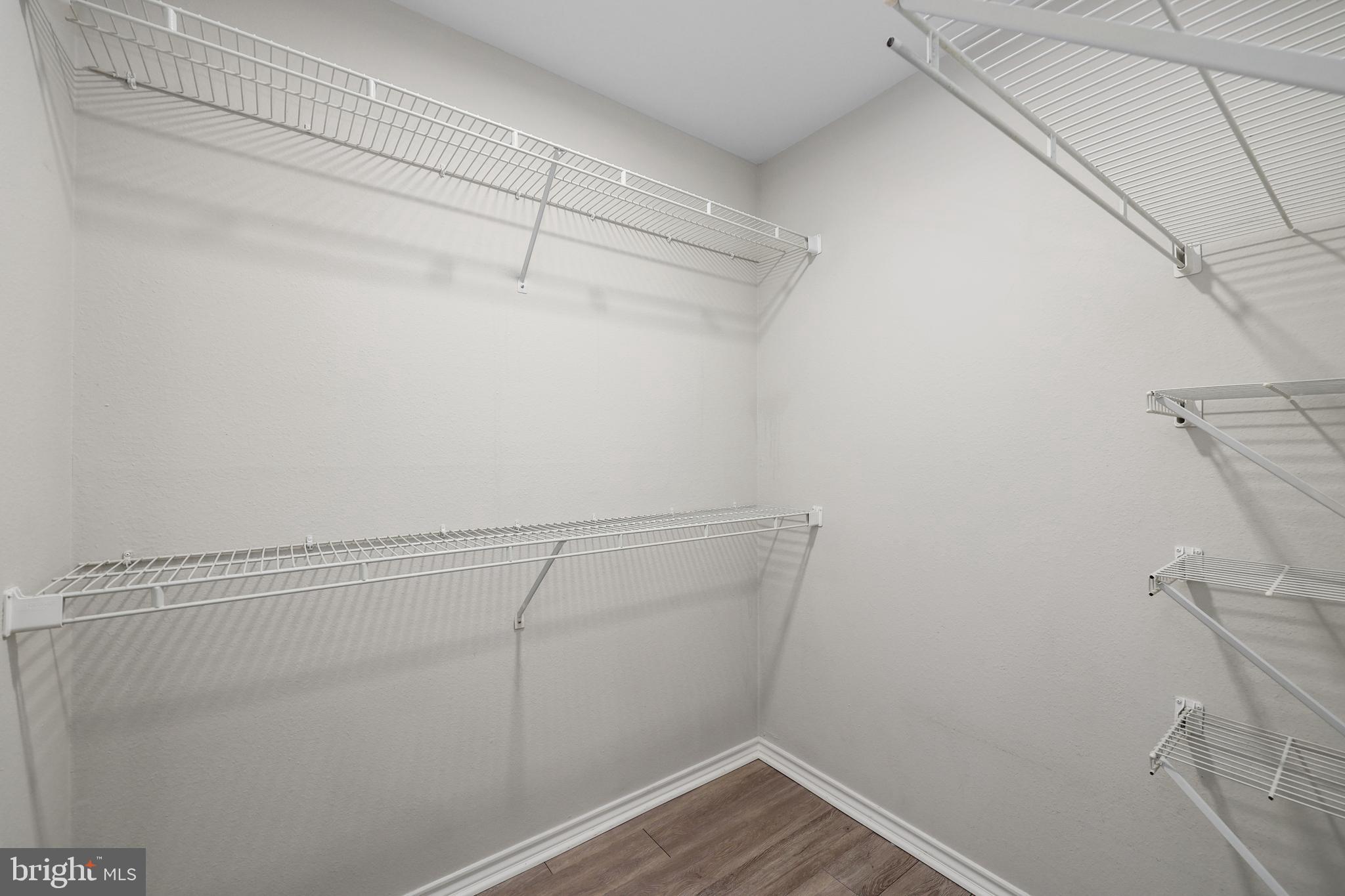 FOUNTAINS AT MCLEAN - Residential