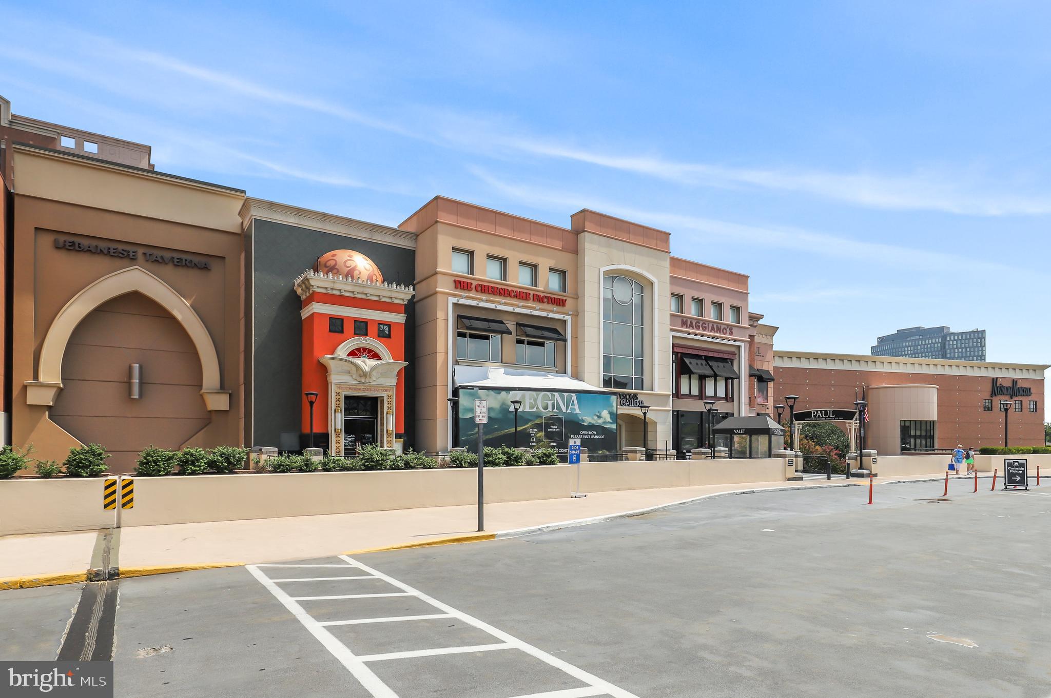 FOUNTAINS AT MCLEAN - Residential