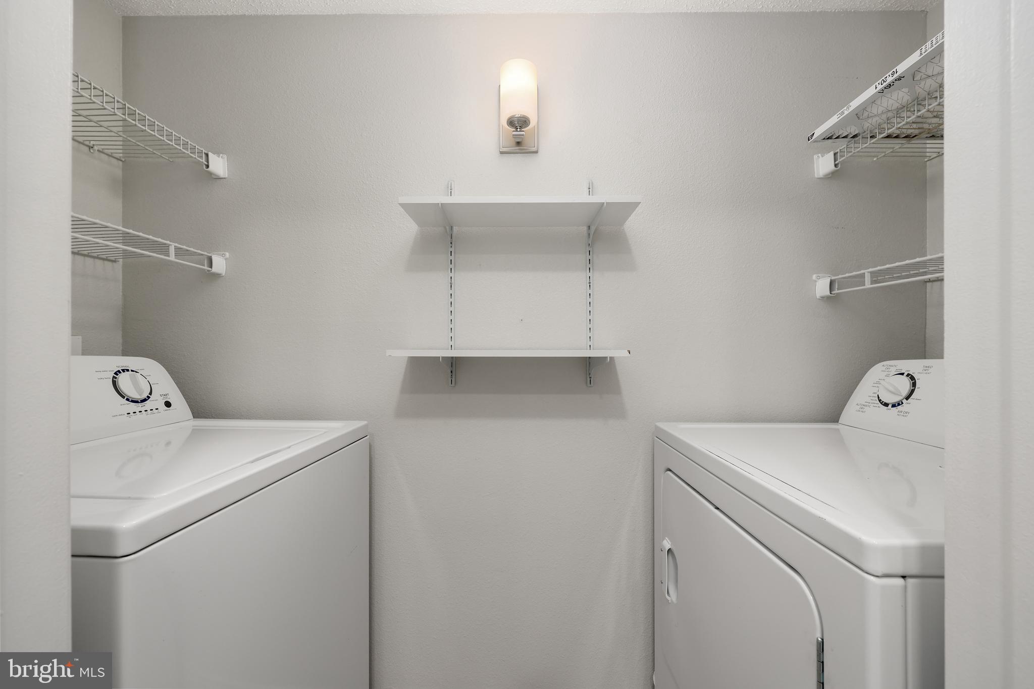 FOUNTAINS AT MCLEAN - Residential