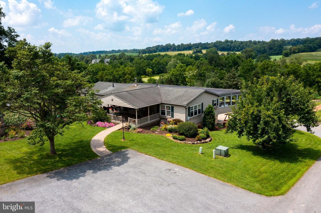 Photo of 8486 Elizabethtown Road, ELIZABETHTOWN, PA 17022 (MLS # PALA2074160)