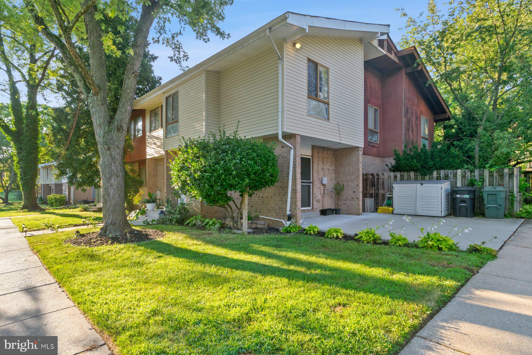 11 PAPAGO COURT