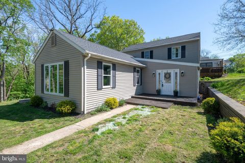 724 BAUMGARDNER ROAD LANCASTER PA 17603