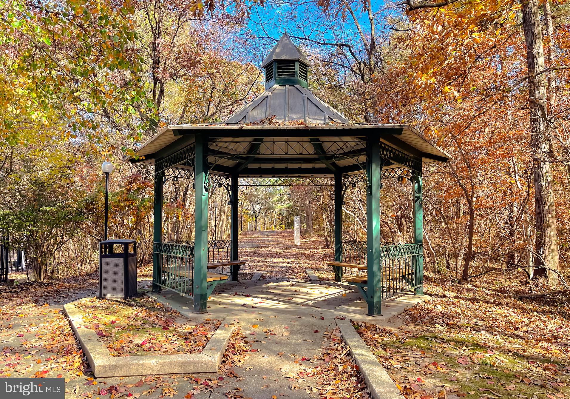 PINEY ORCHARD - Residential