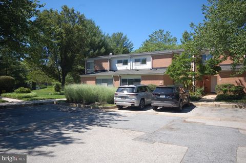 Condo For Sale - 6 Lamplighter Court #6<br/> PIKESVILLE, MD 21208