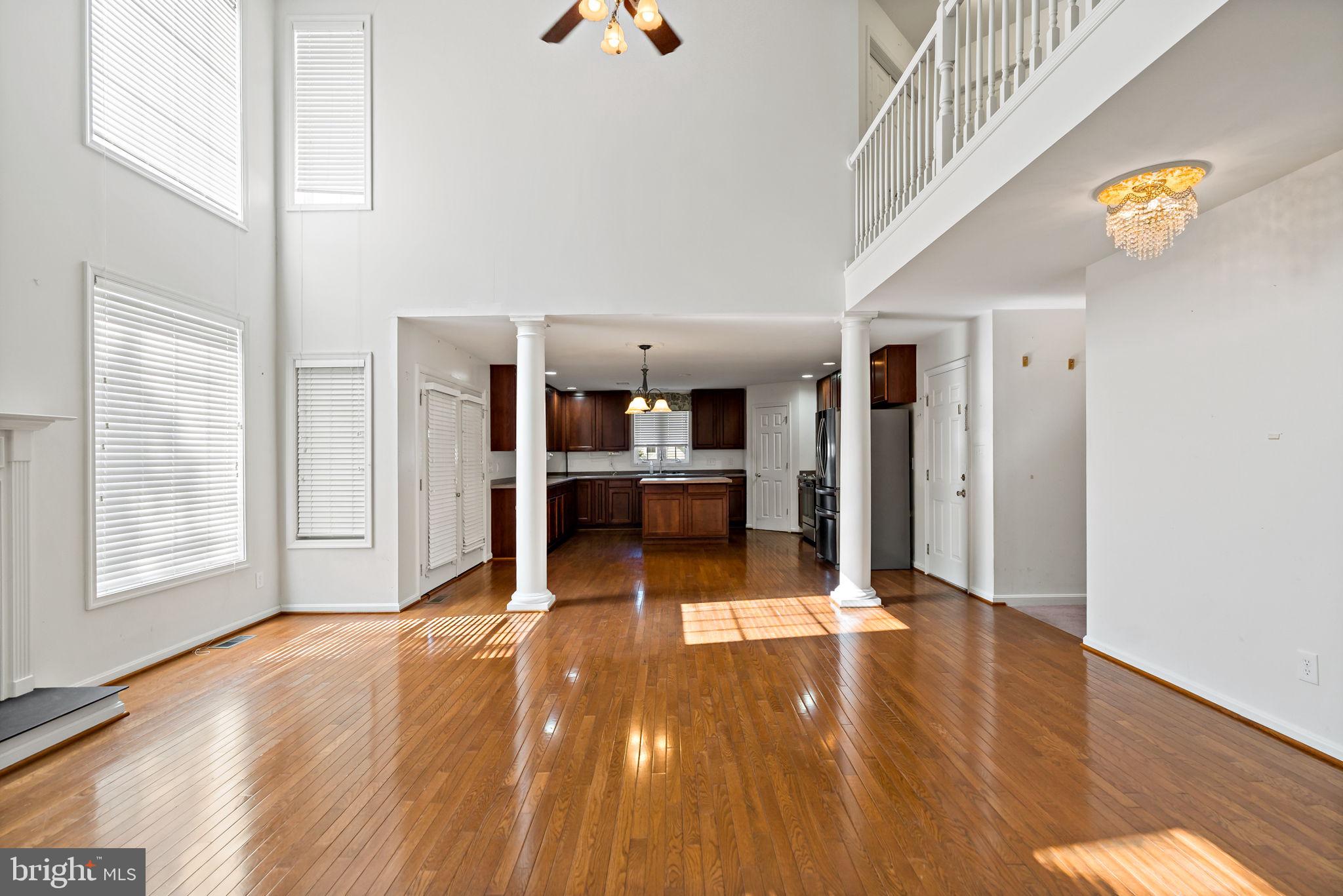 APPLE KNOLLS - Residential