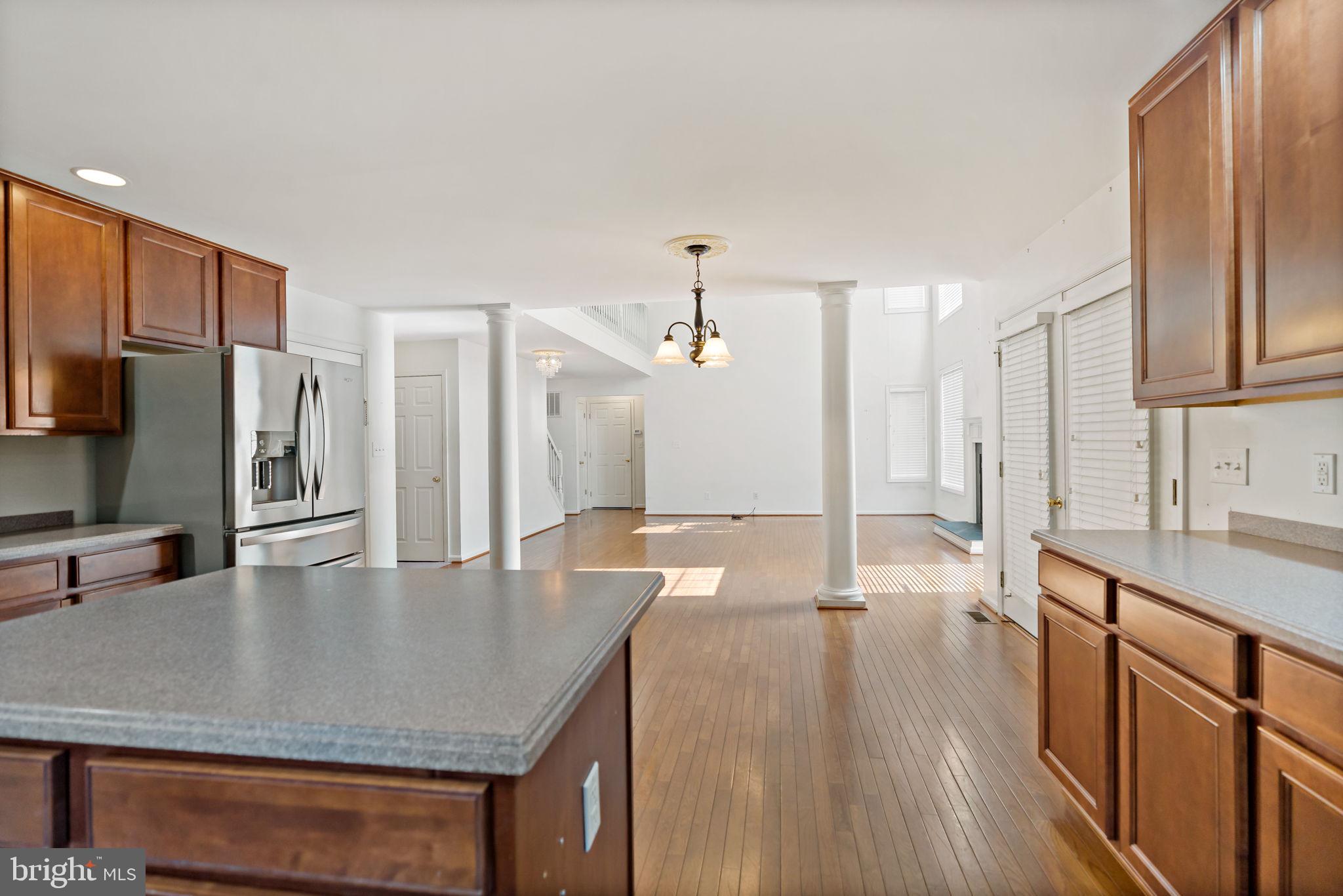 APPLE KNOLLS - Residential