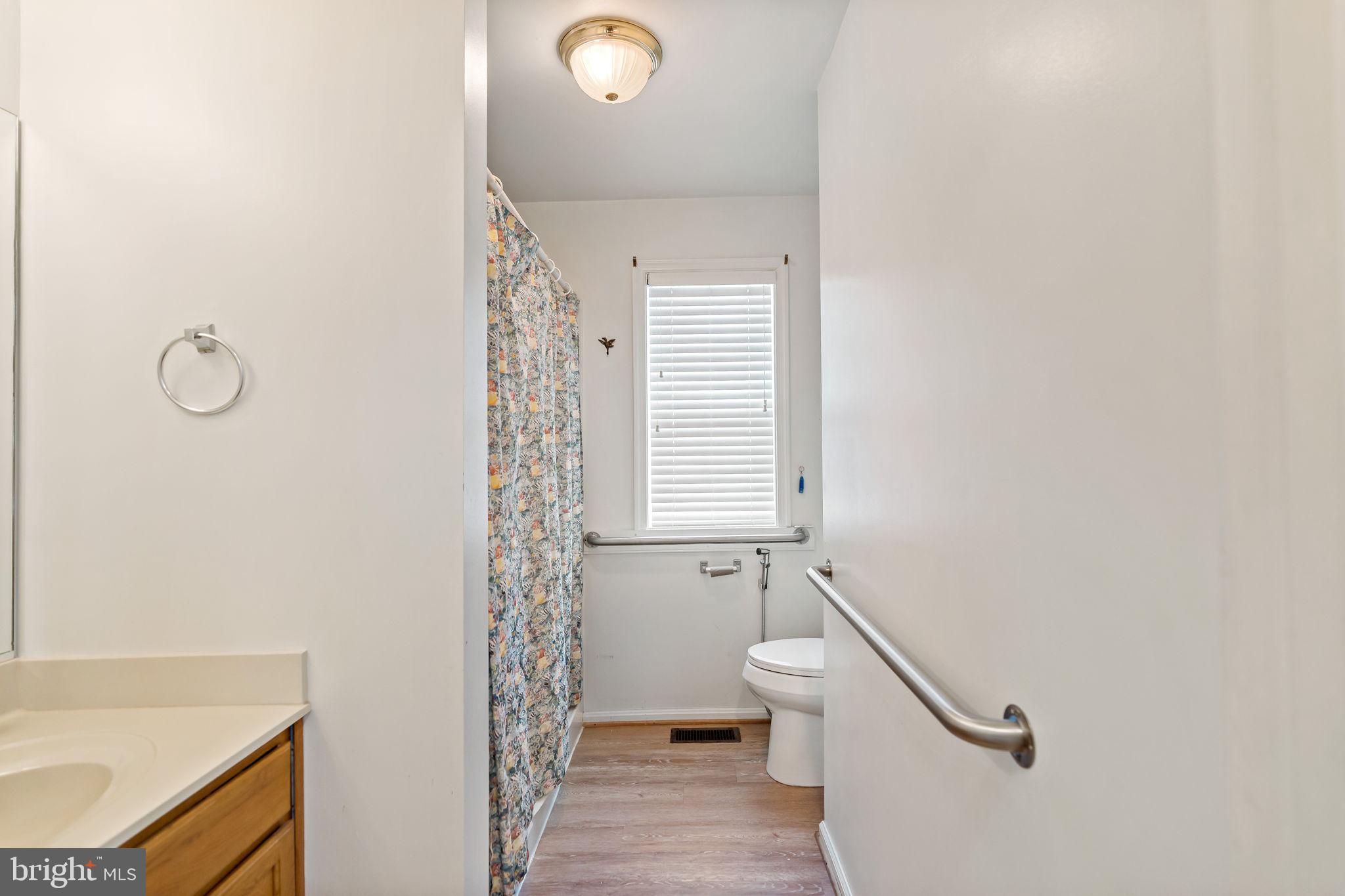 APPLE KNOLLS - Residential