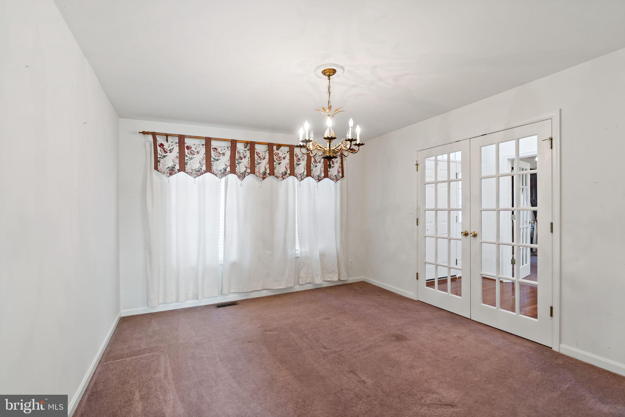 APPLE KNOLLS - Residential