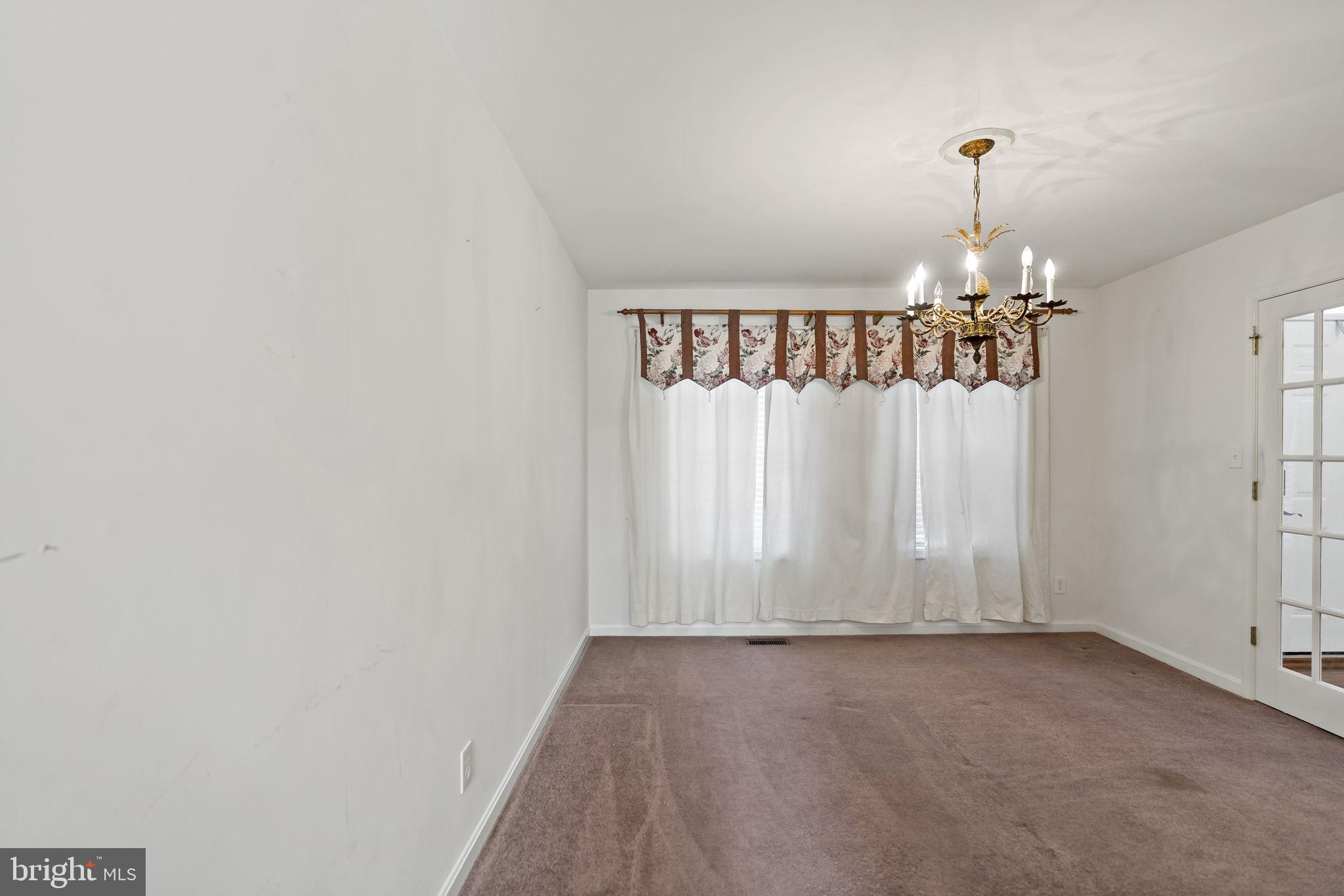 APPLE KNOLLS - Residential