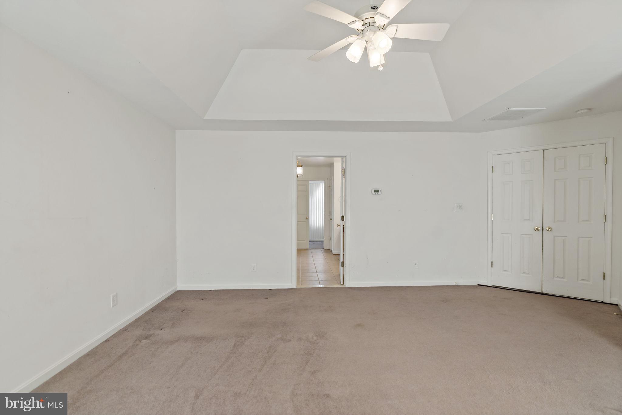 APPLE KNOLLS - Residential