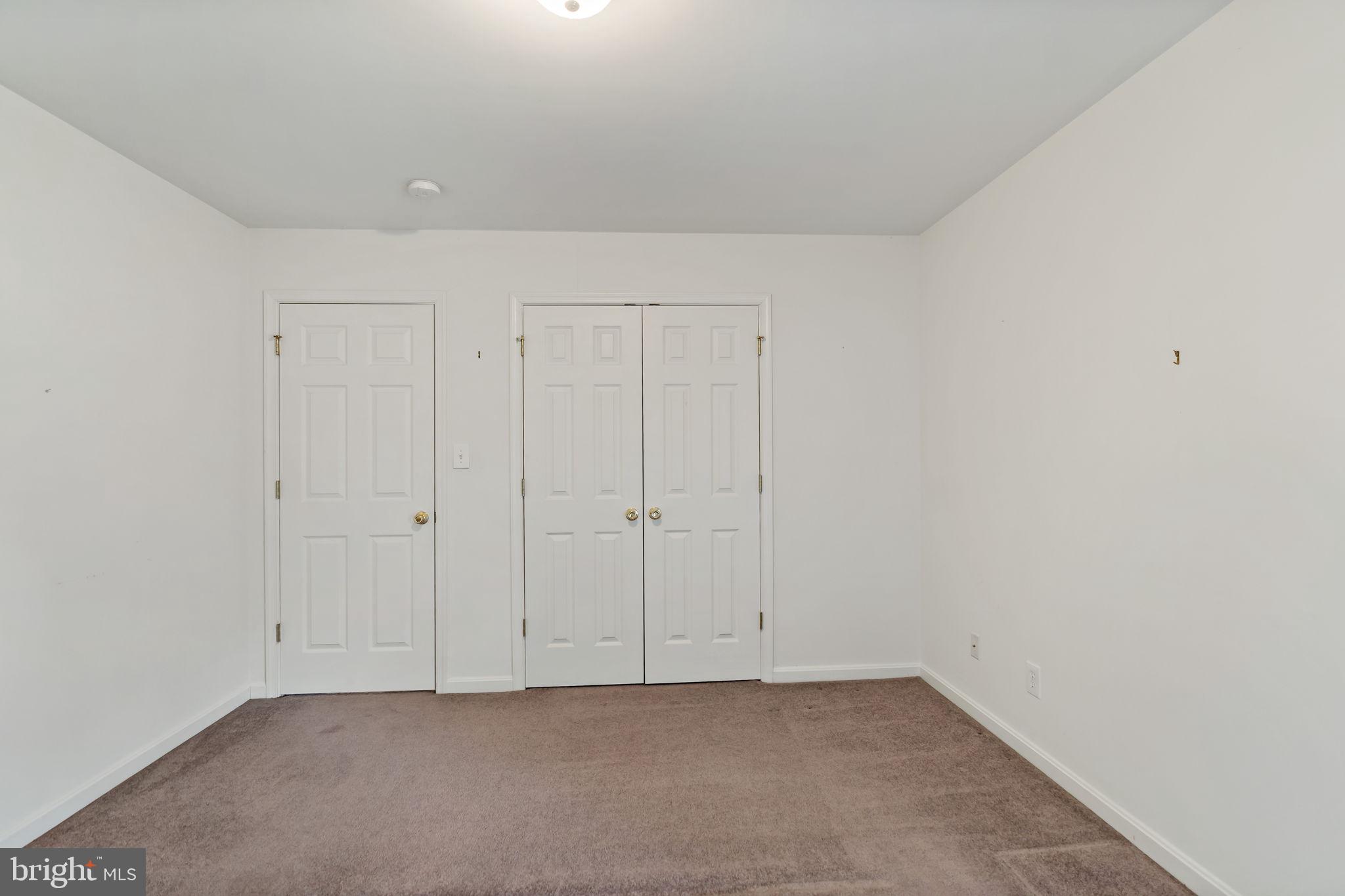 APPLE KNOLLS - Residential