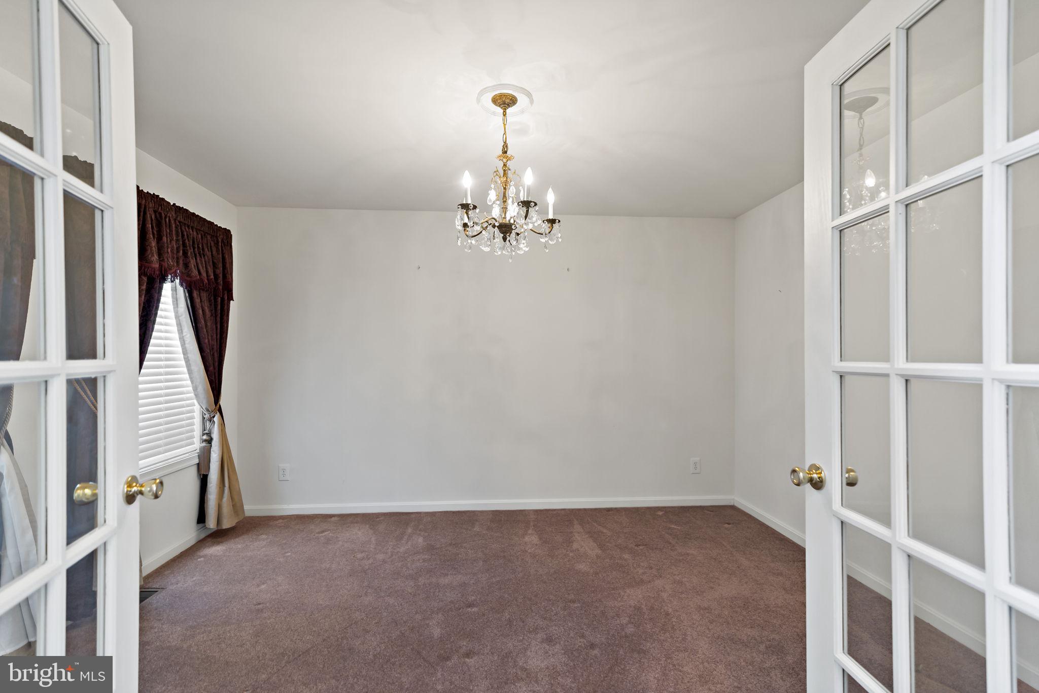 APPLE KNOLLS - Residential