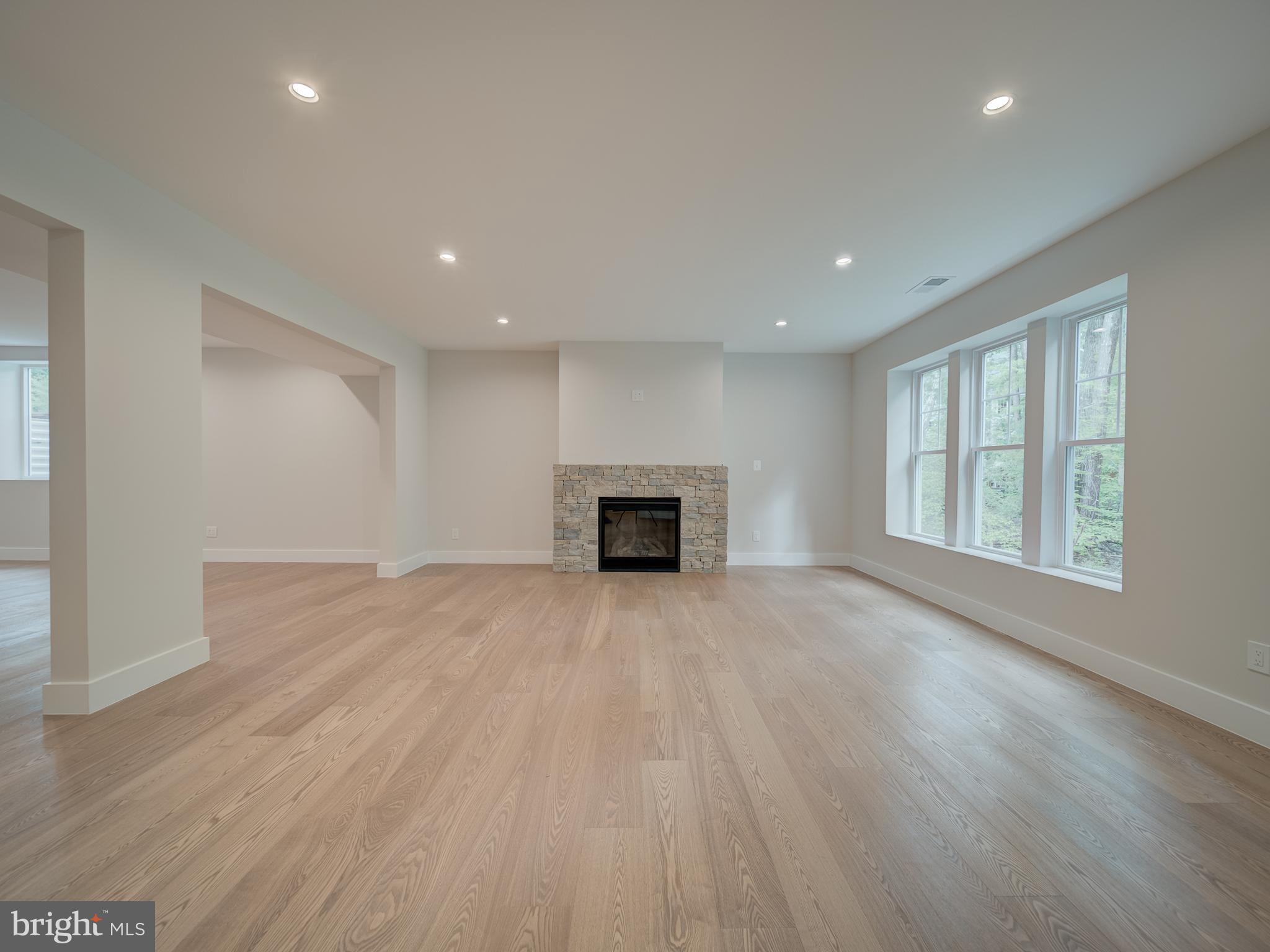 SHIRLEY GATE PARK - Residential