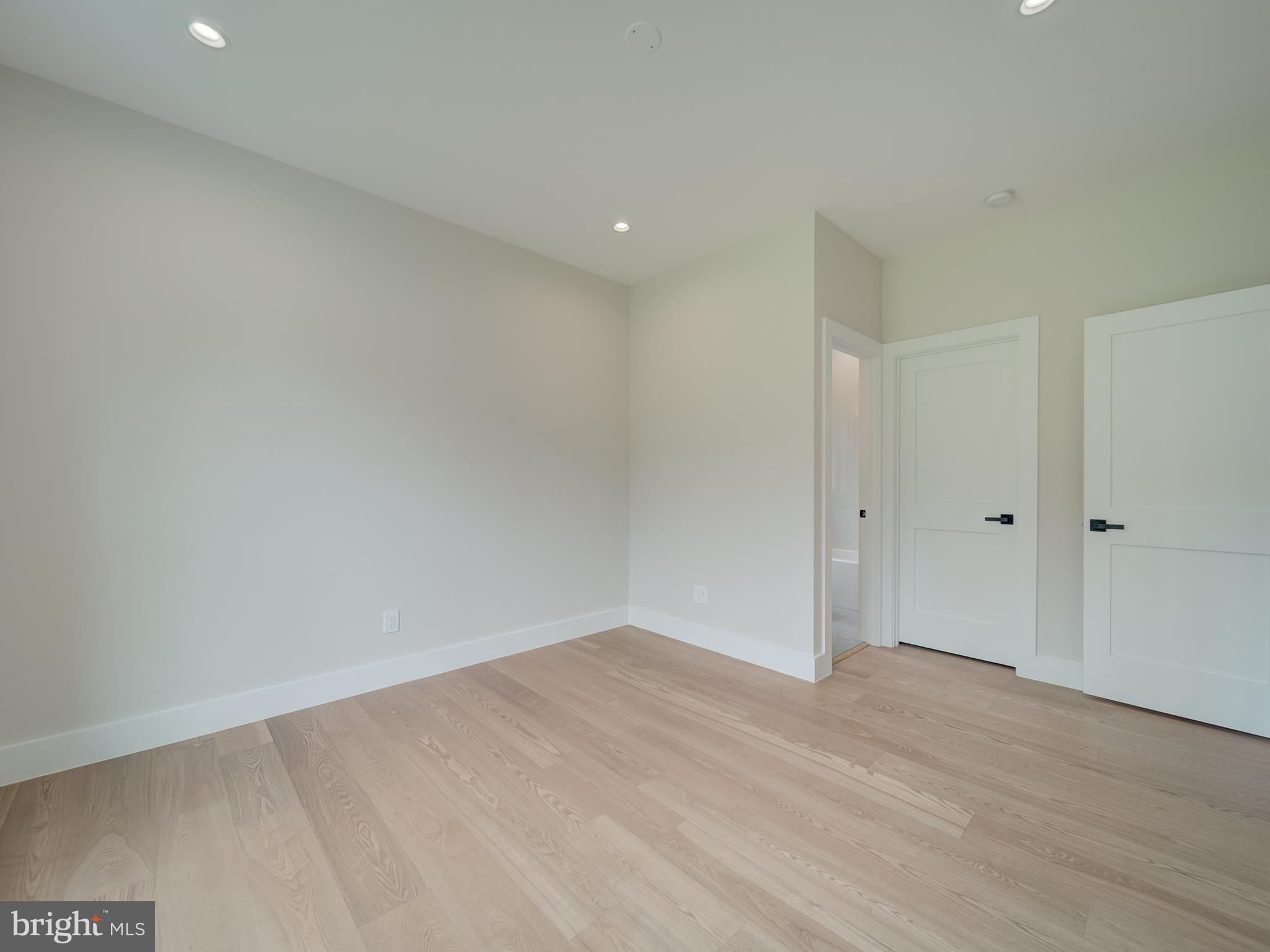 SHIRLEY GATE PARK - Residential