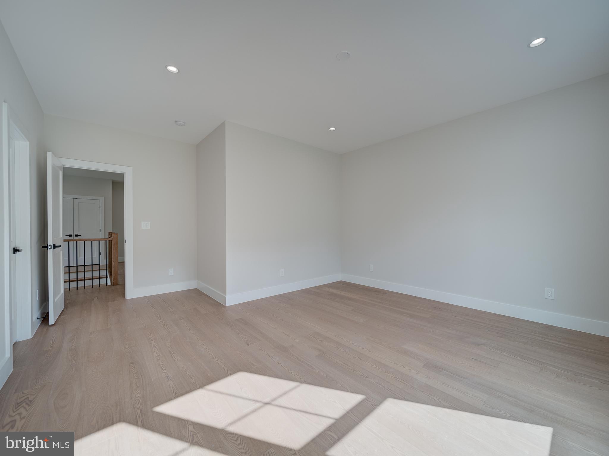 SHIRLEY GATE PARK - Residential