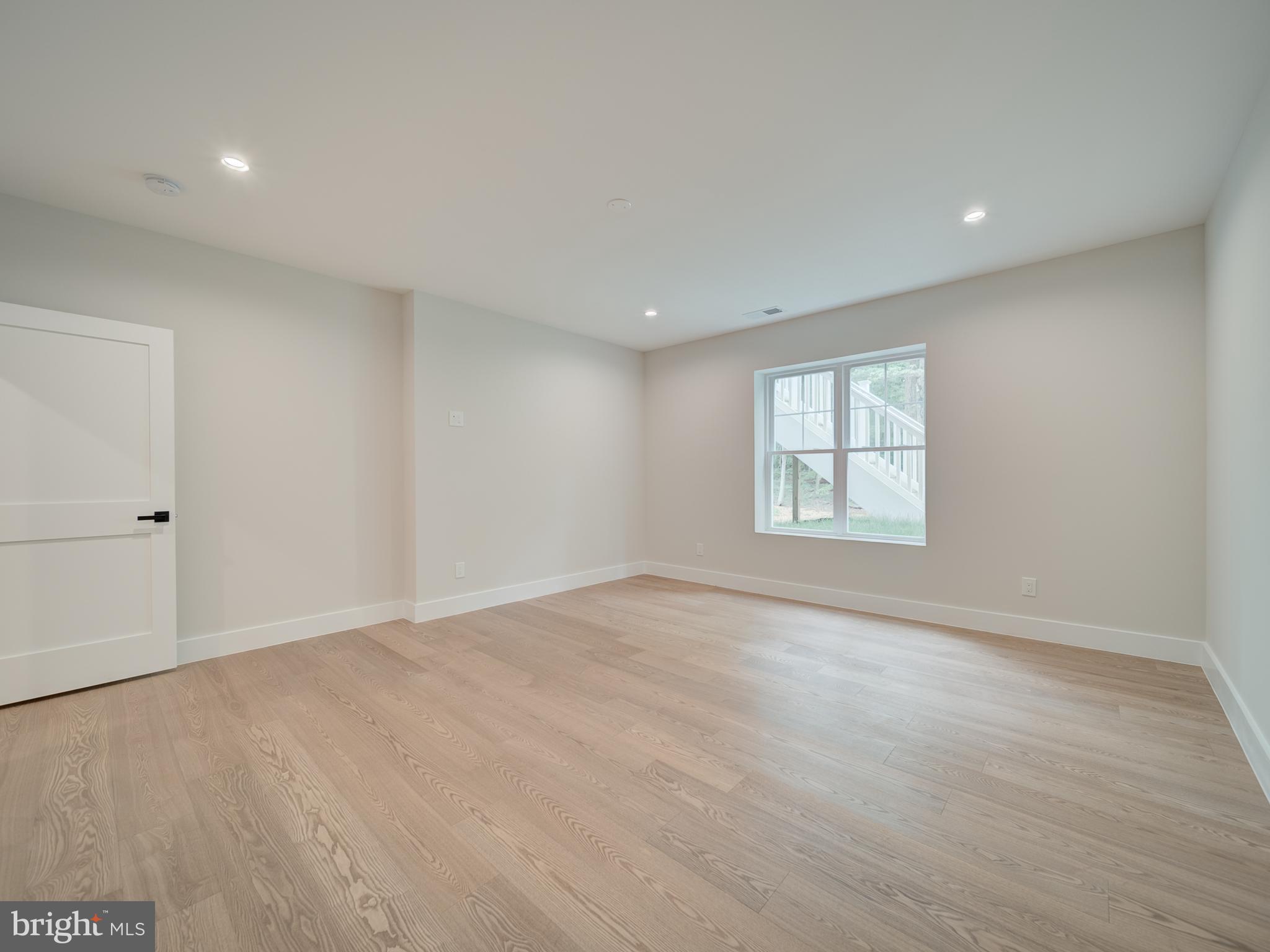 SHIRLEY GATE PARK - Residential