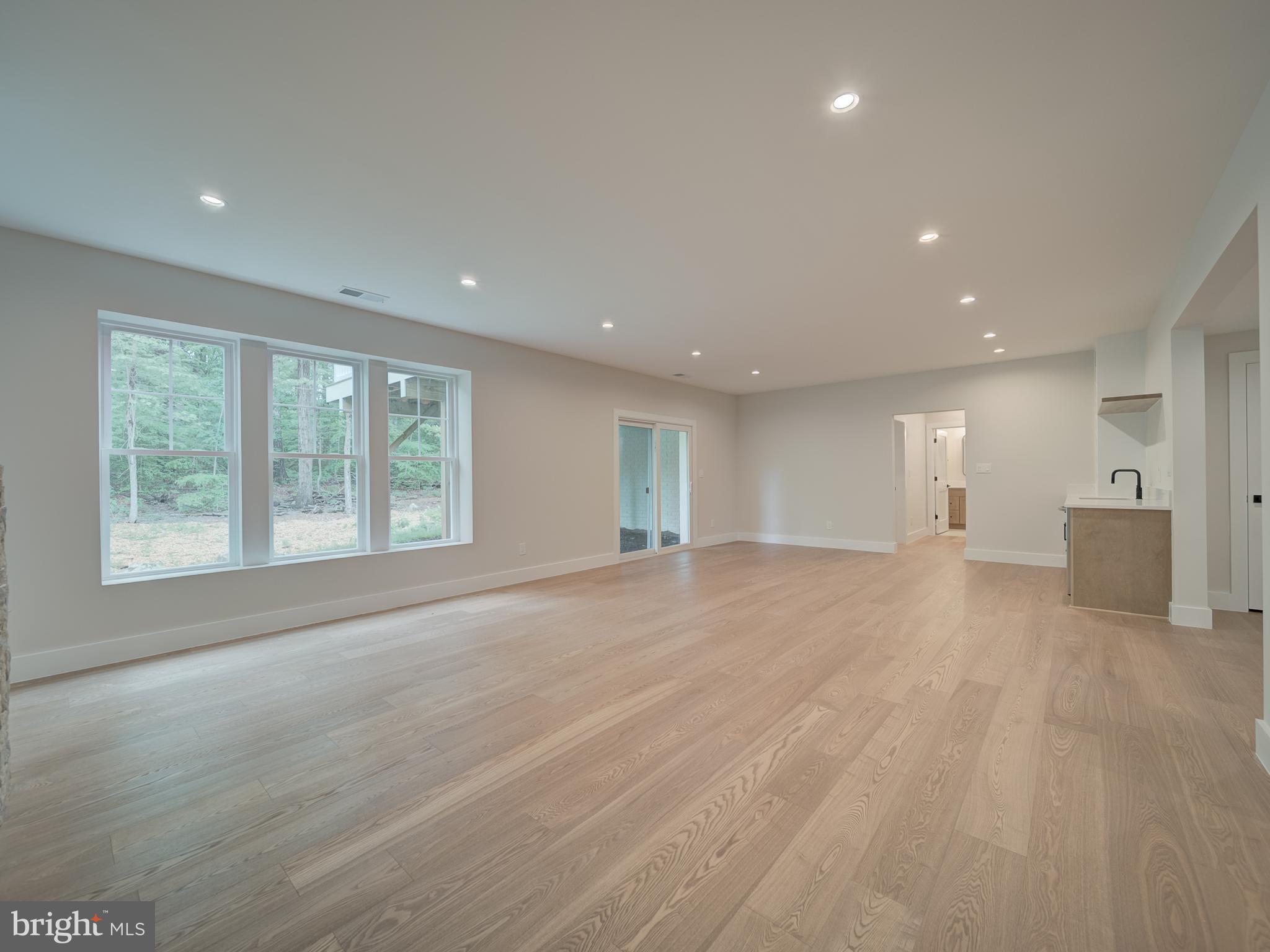 SHIRLEY GATE PARK - Residential