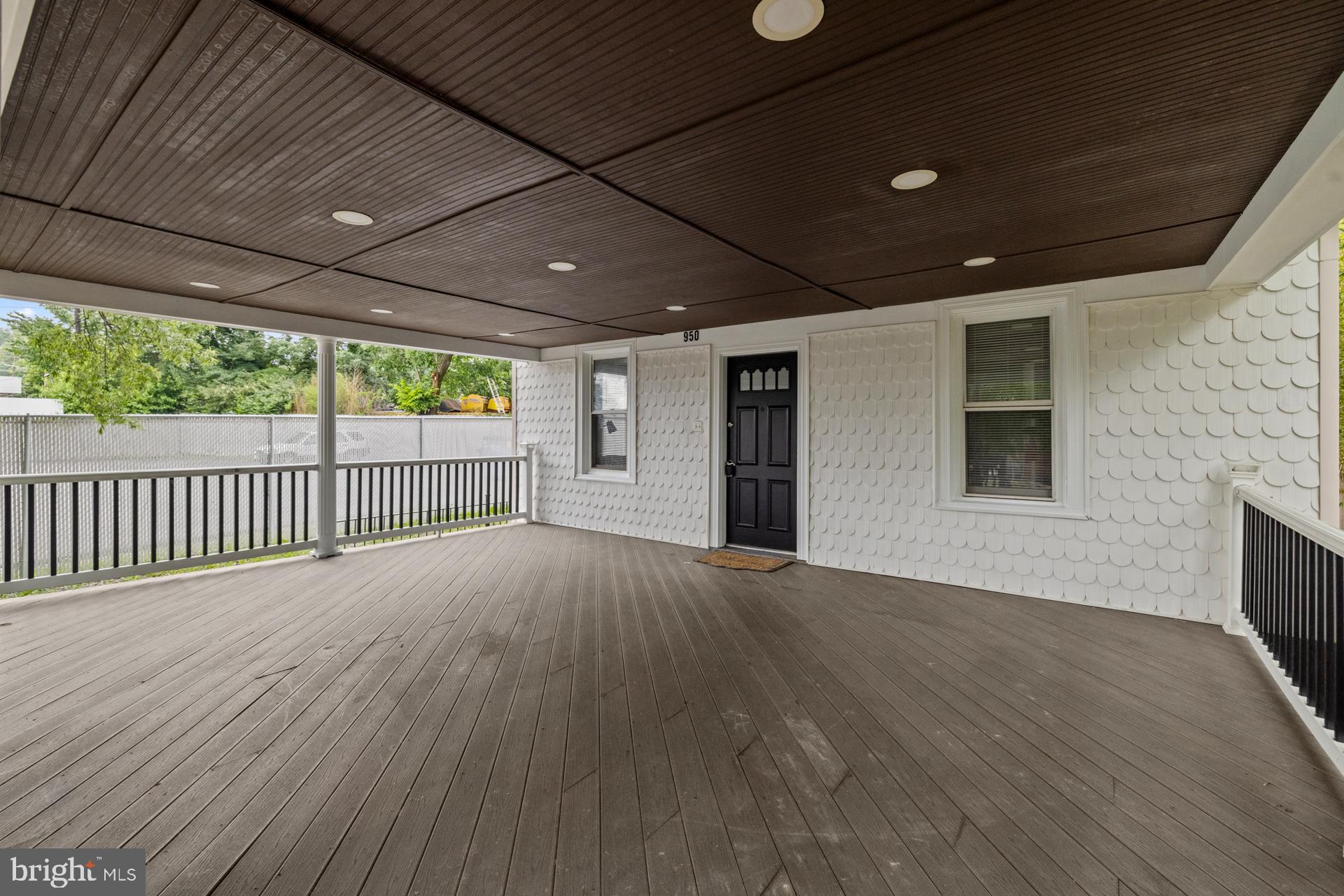 950 E WEST HIGHWAY