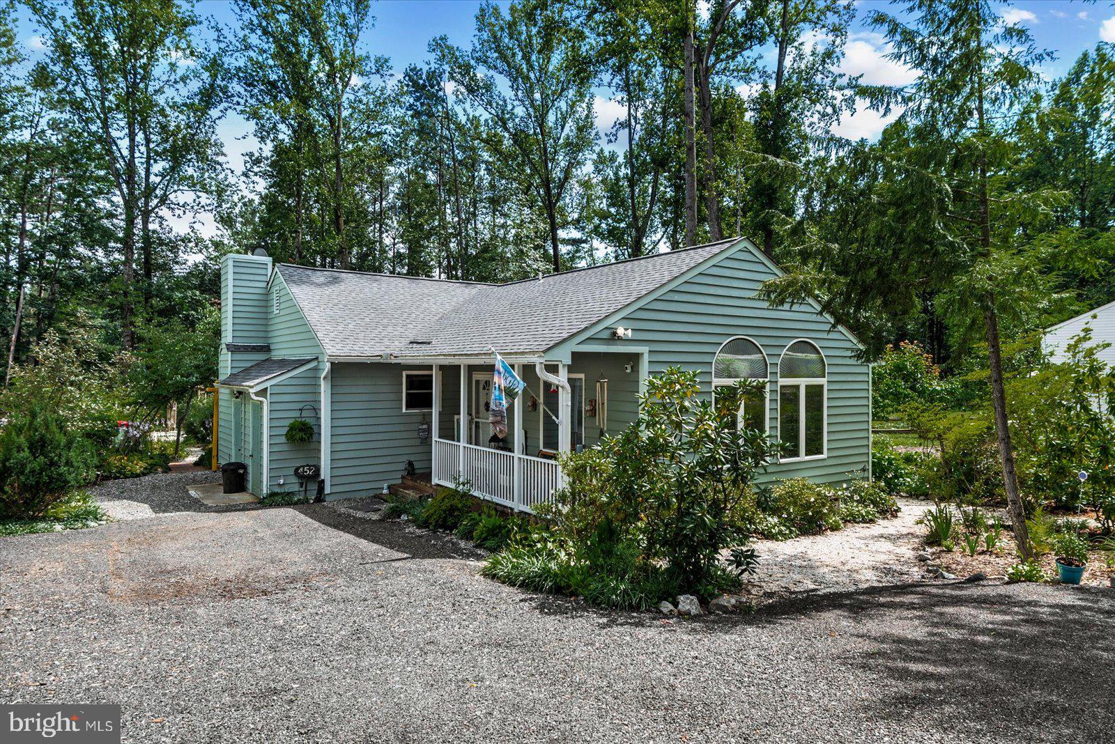 452 LAKE CAROLINE DRIVE