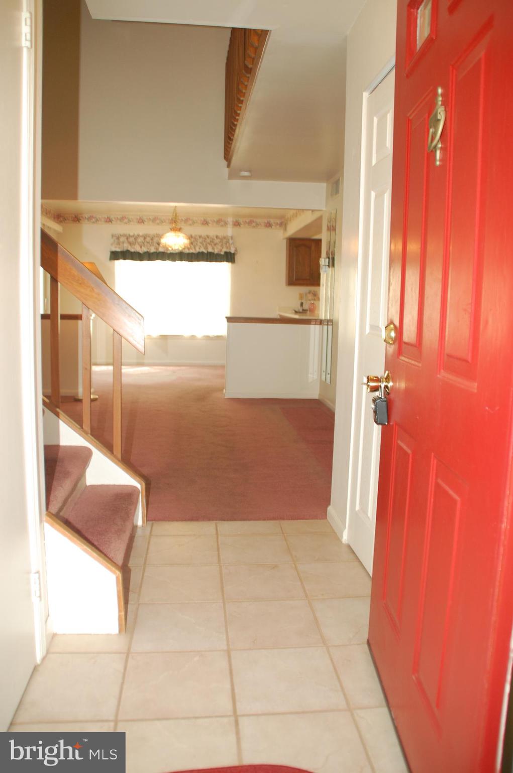 211 VILLAGE GREEN LANE