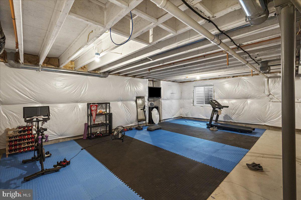 FENTONS CORNER - Residential