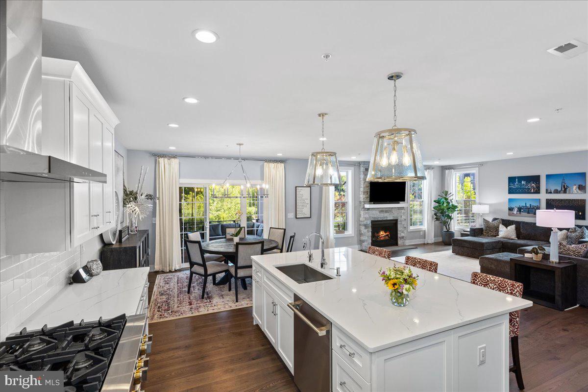 FENTONS CORNER - Residential